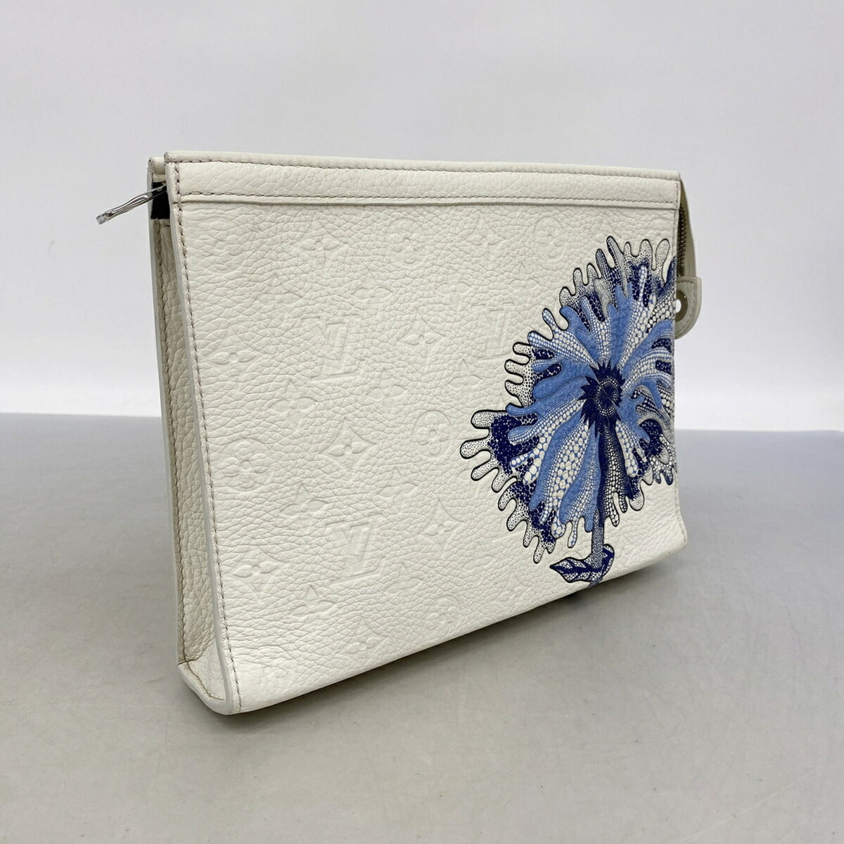 Louis Vuitton Blue White Clutch Bag (Pre-Owned)