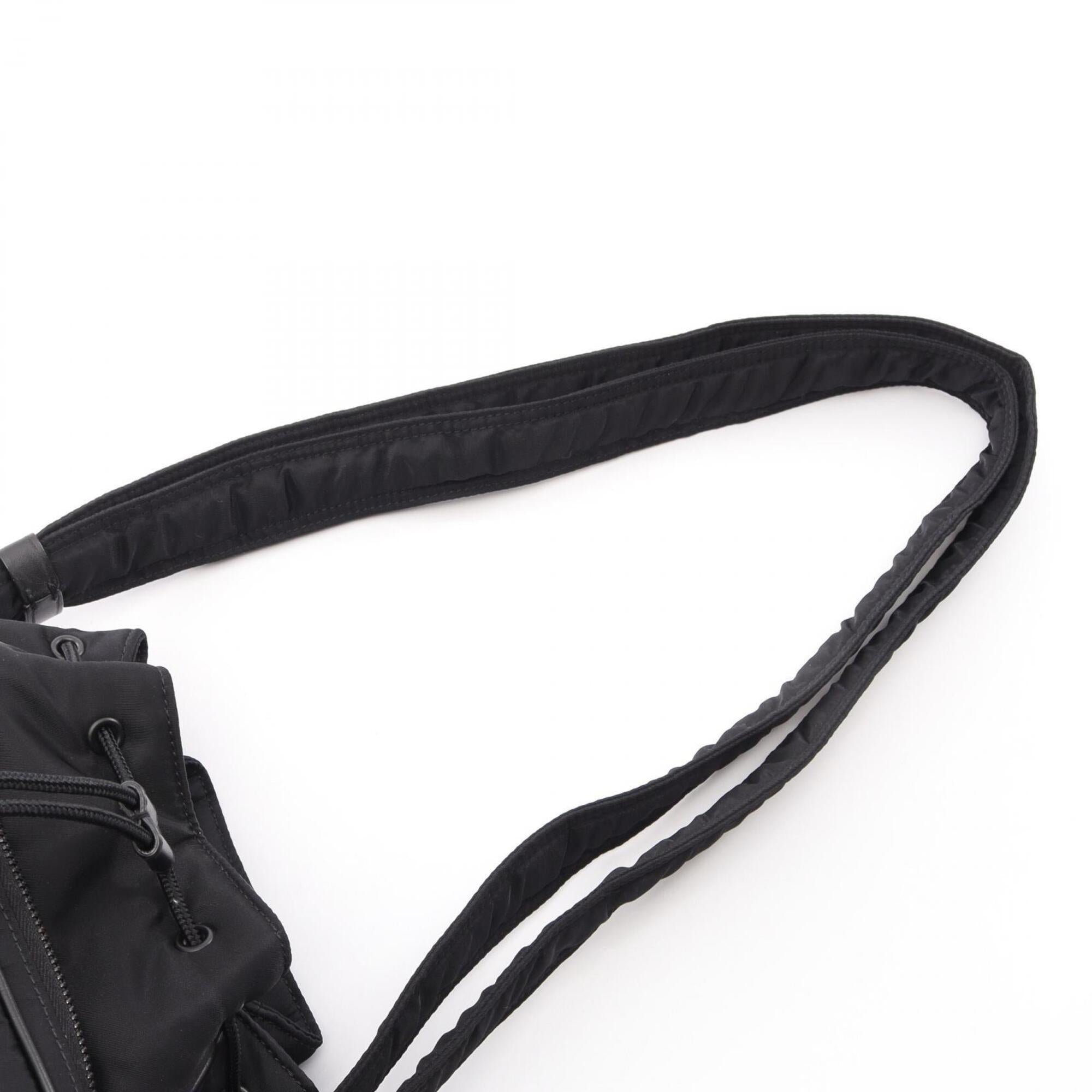 Yves Saint Laurent Black Nylon Leather Handbag Shoulder Bag (Pre-Owned)