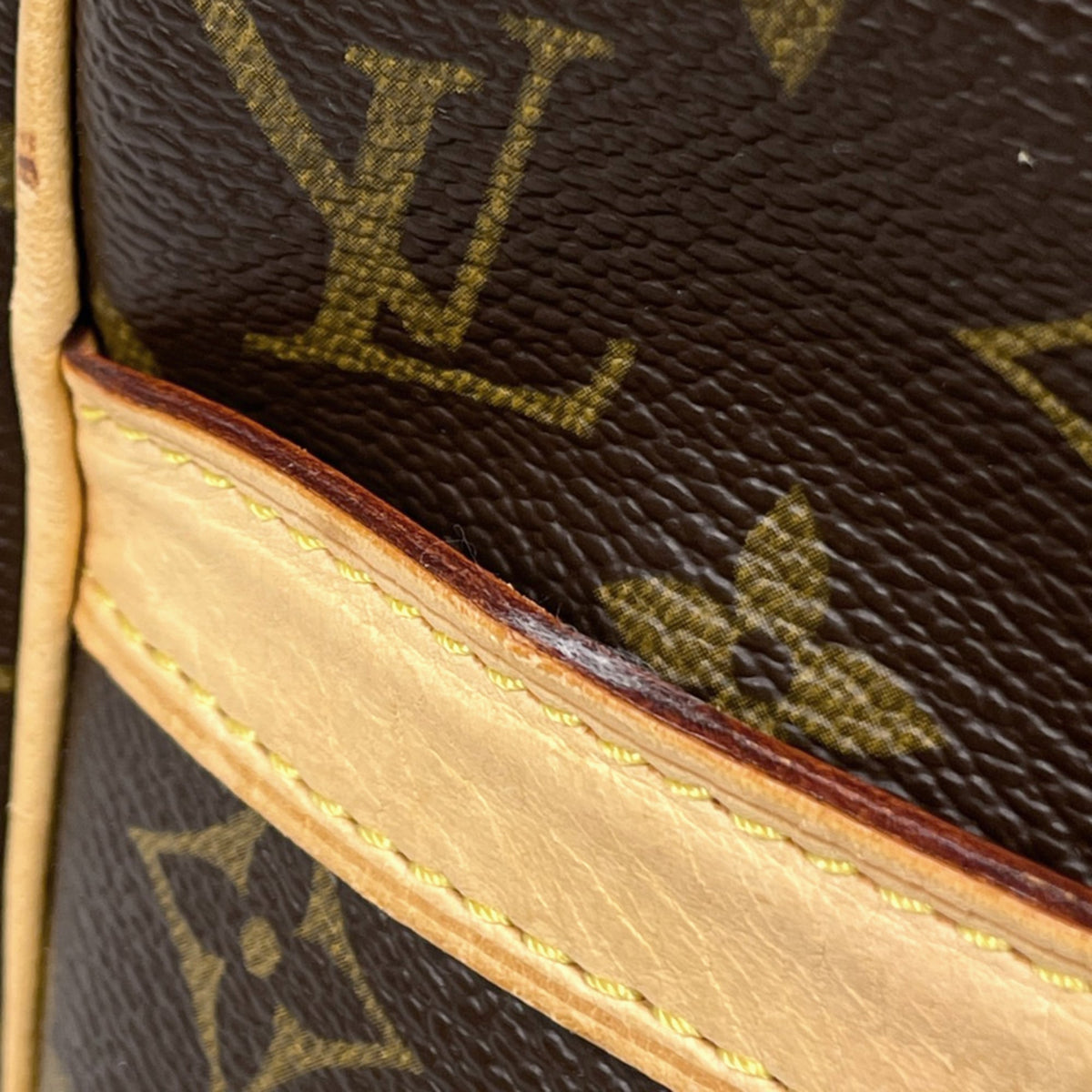 Louis Vuitton Brown Monogram Shoulder Bag (Pre-Owned)
