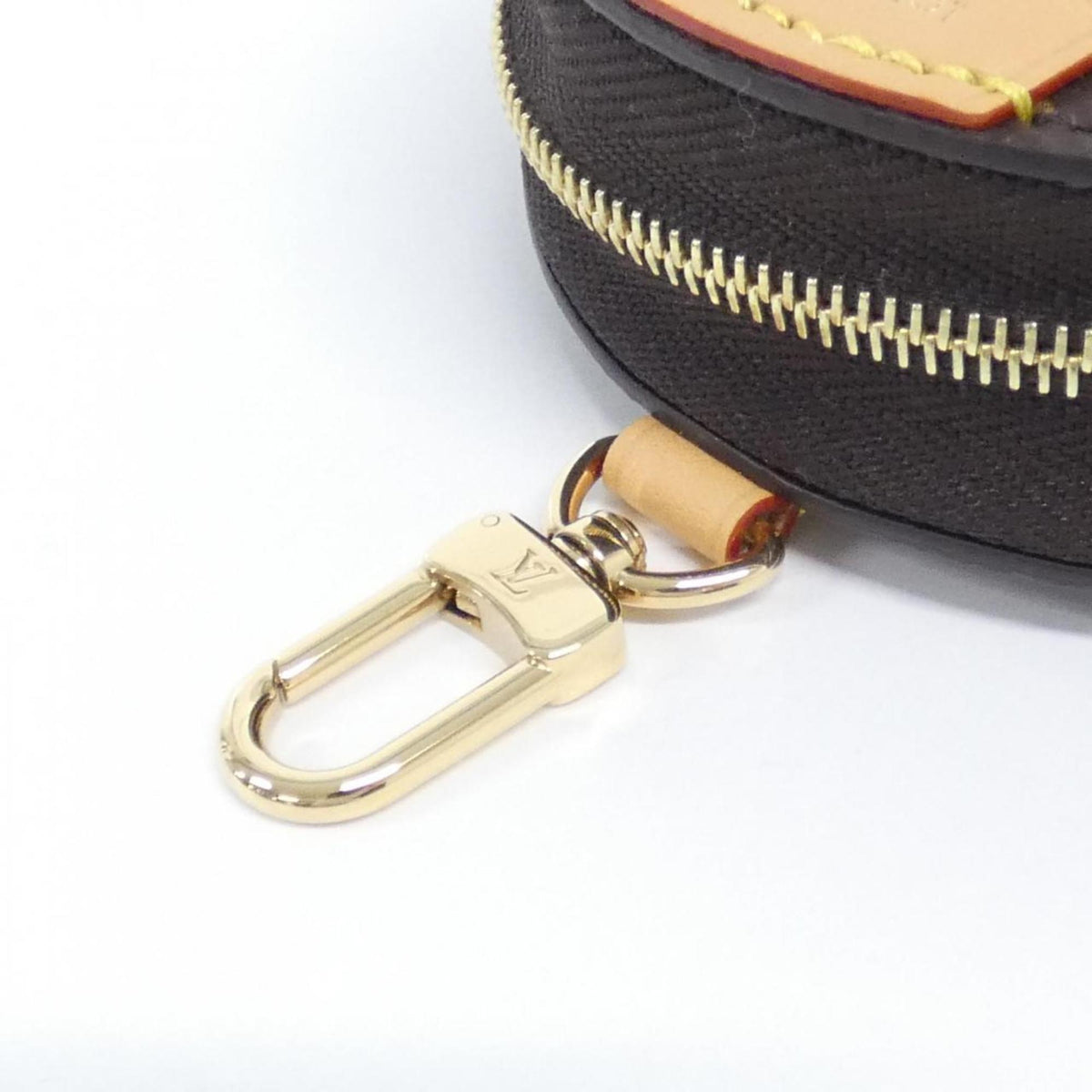 Louis Vuitton Brown Coated Canvas Pouch (Pre-Owned)