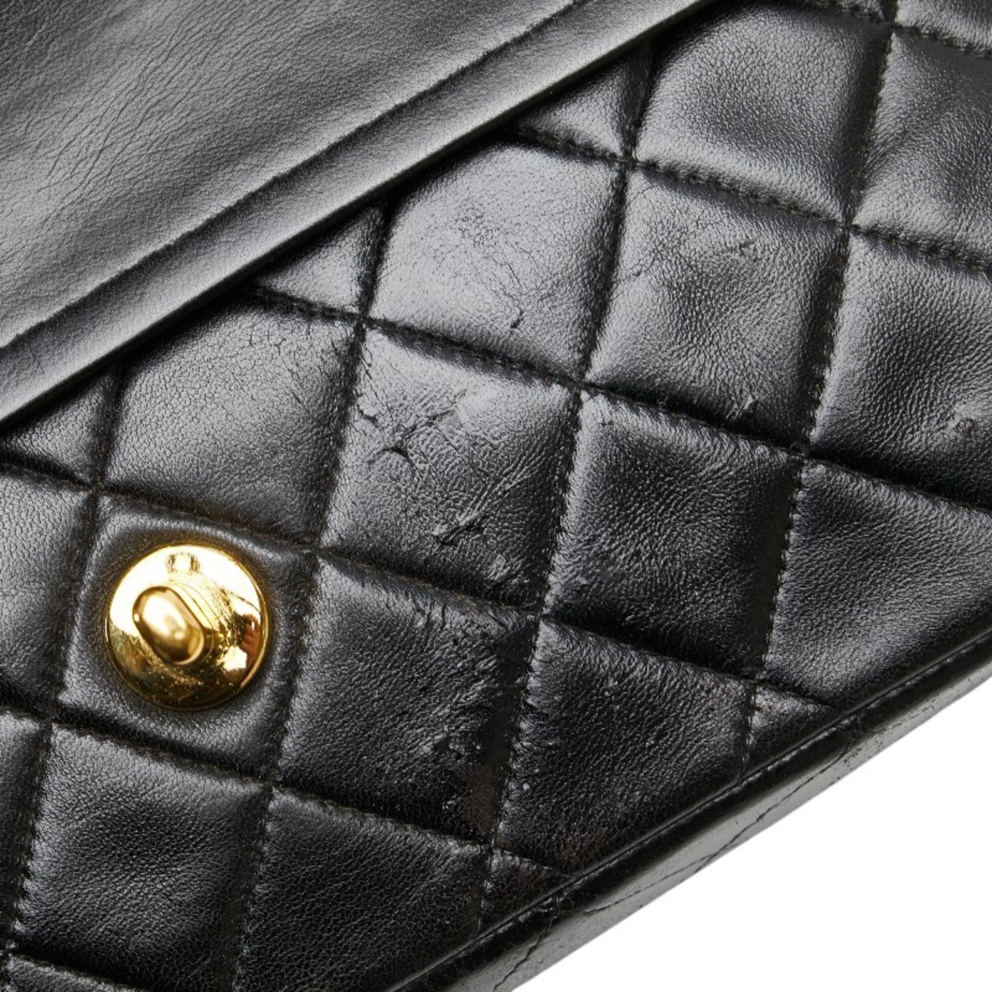 Chanel Black Leather Shoulder Bag (Pre-Owned)