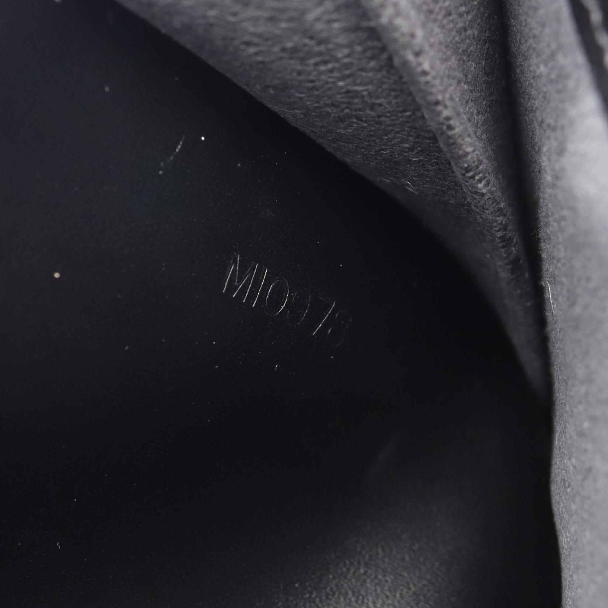 Louis Vuitton Black Leather Handbag (Pre-Owned)