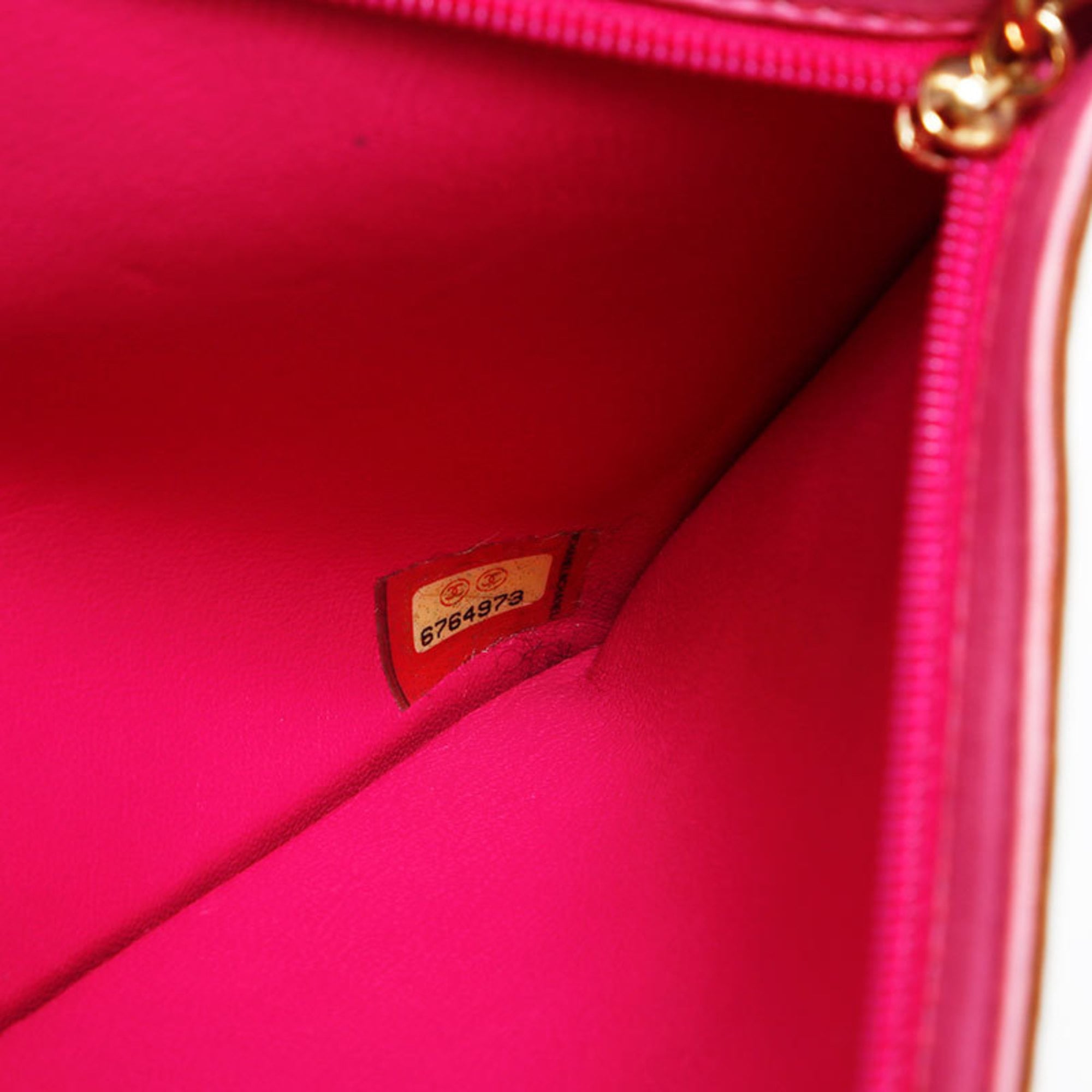 Chanel Beige Leather Shoulder Bag (Pre-Owned)