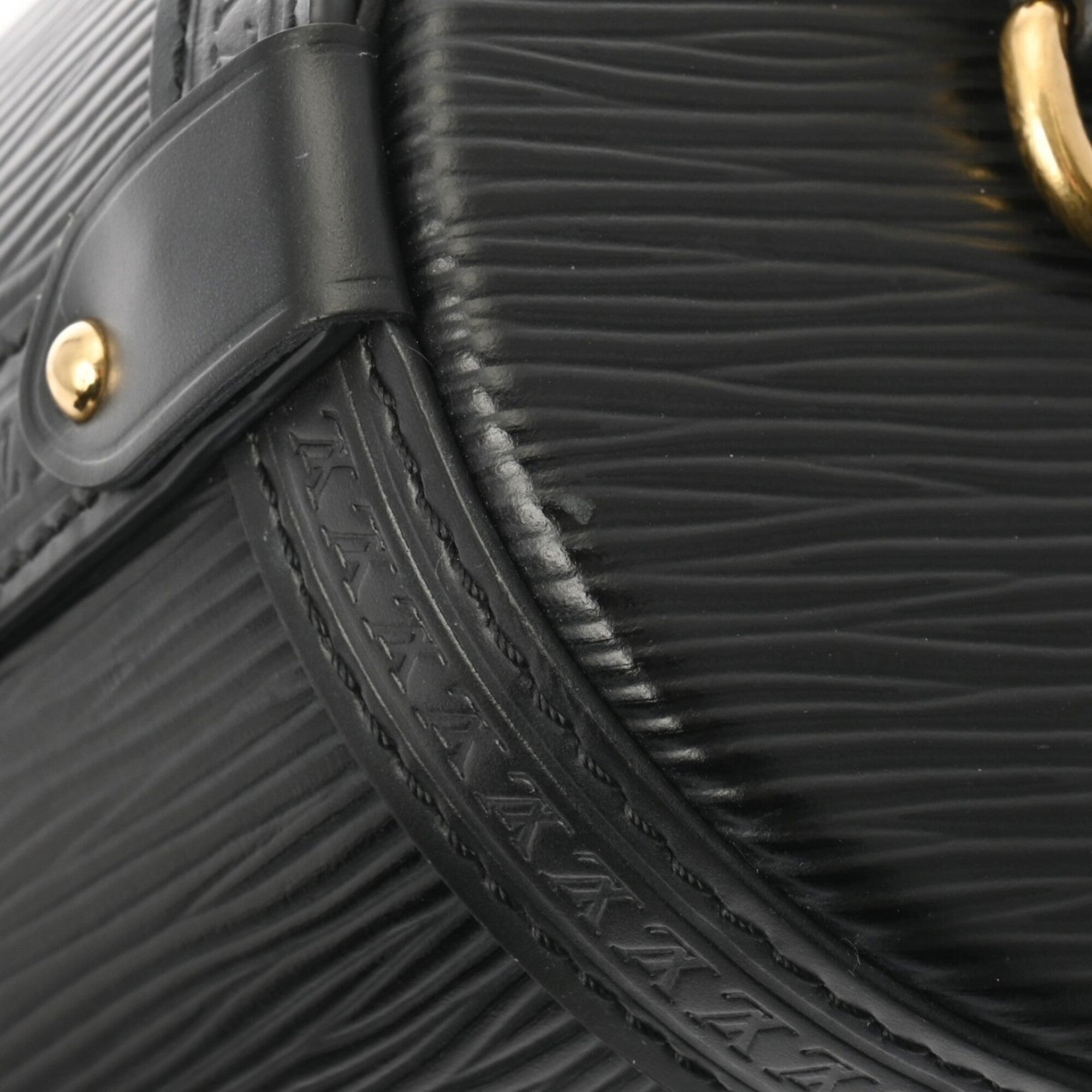 Louis Vuitton Noir Epi Leather Shoulder Bag (Pre-Owned)