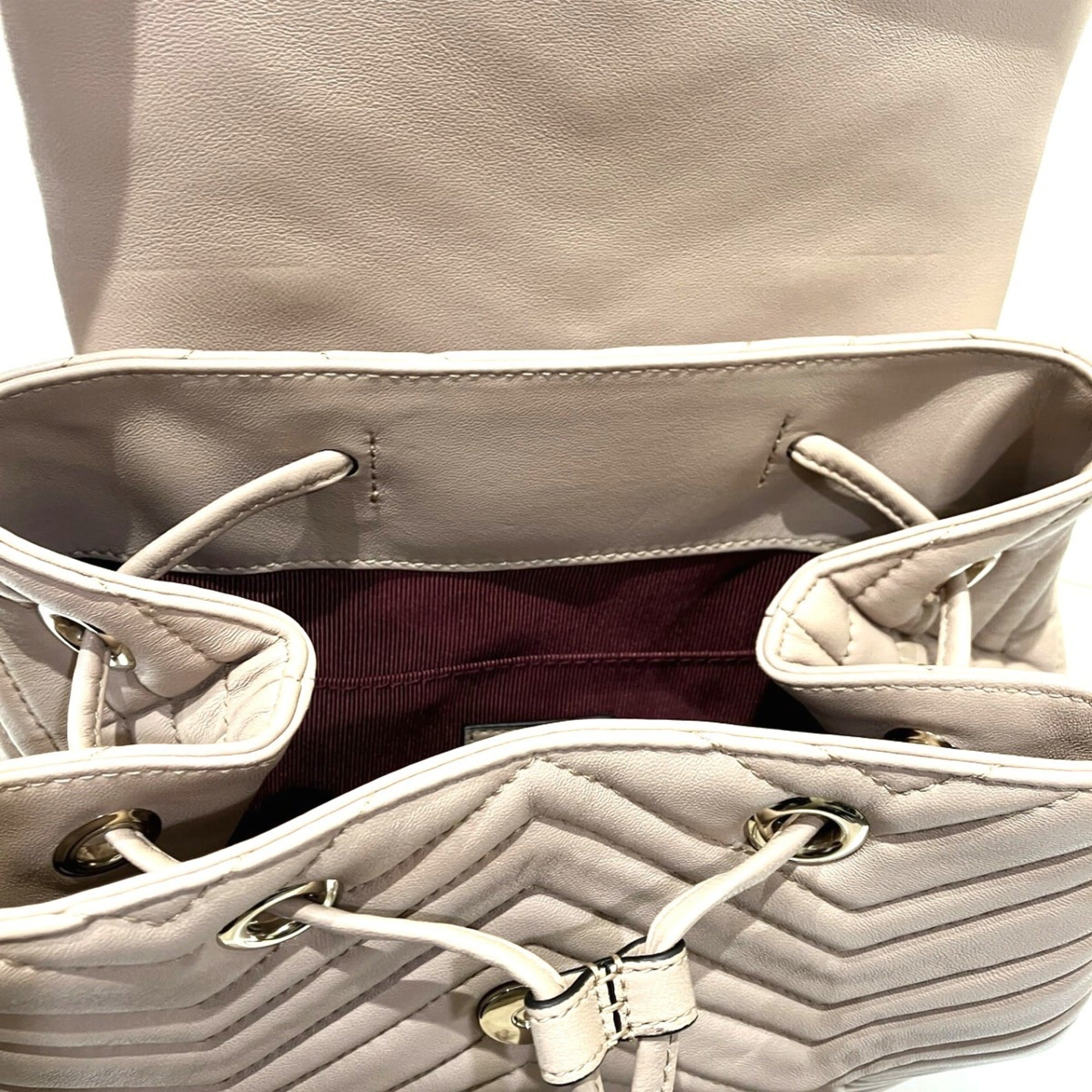 Gucci Beige Leather Backpack (Pre-Owned)
