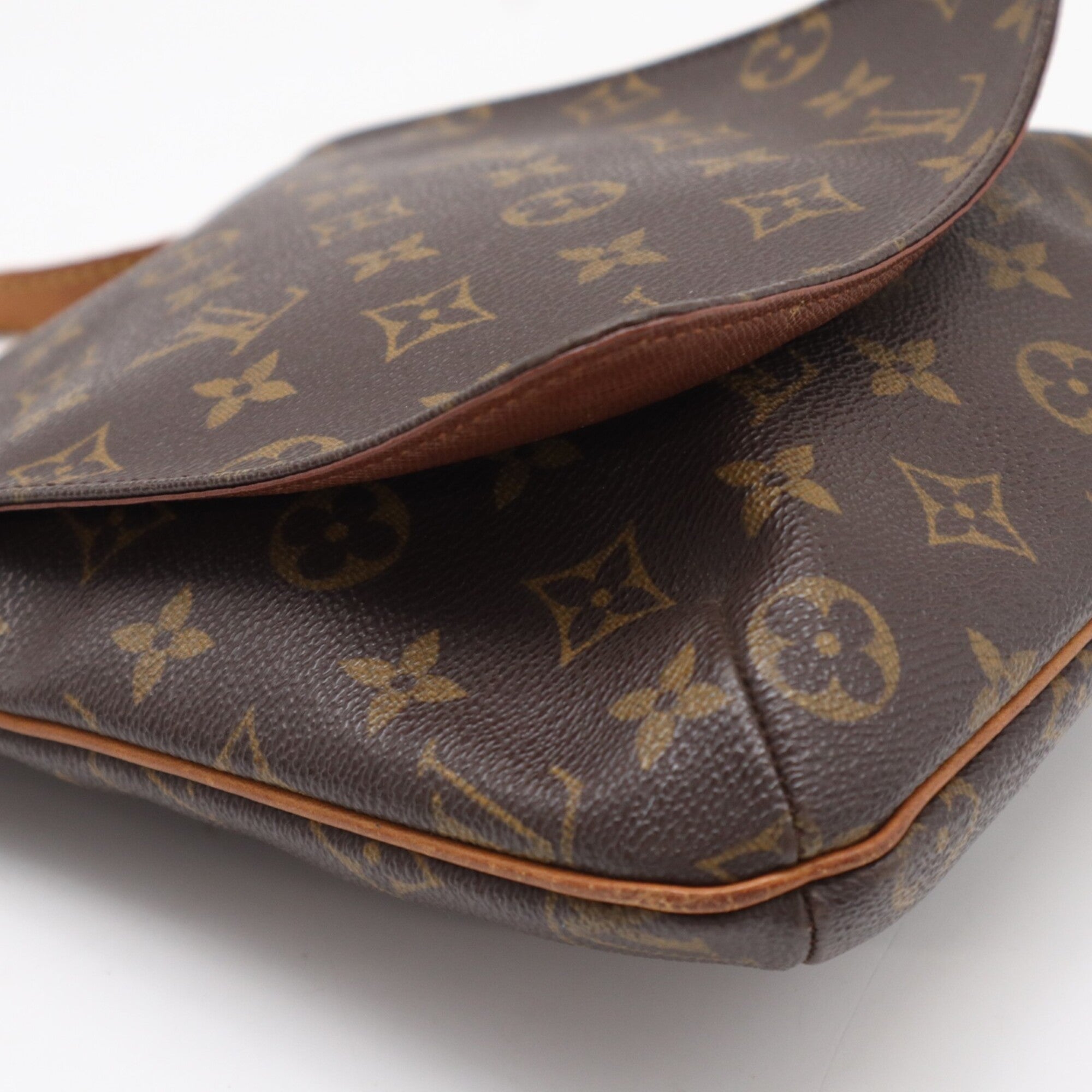 Louis Vuitton Beige Brown Monogram Coated Canvas Leather Shoulder Bag (Pre-Owned)