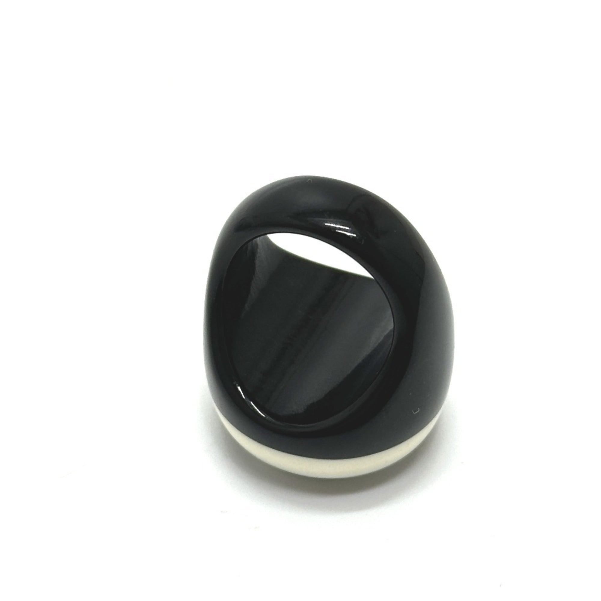 Chanel Black White Plastic Band Ring (Pre-Owned)