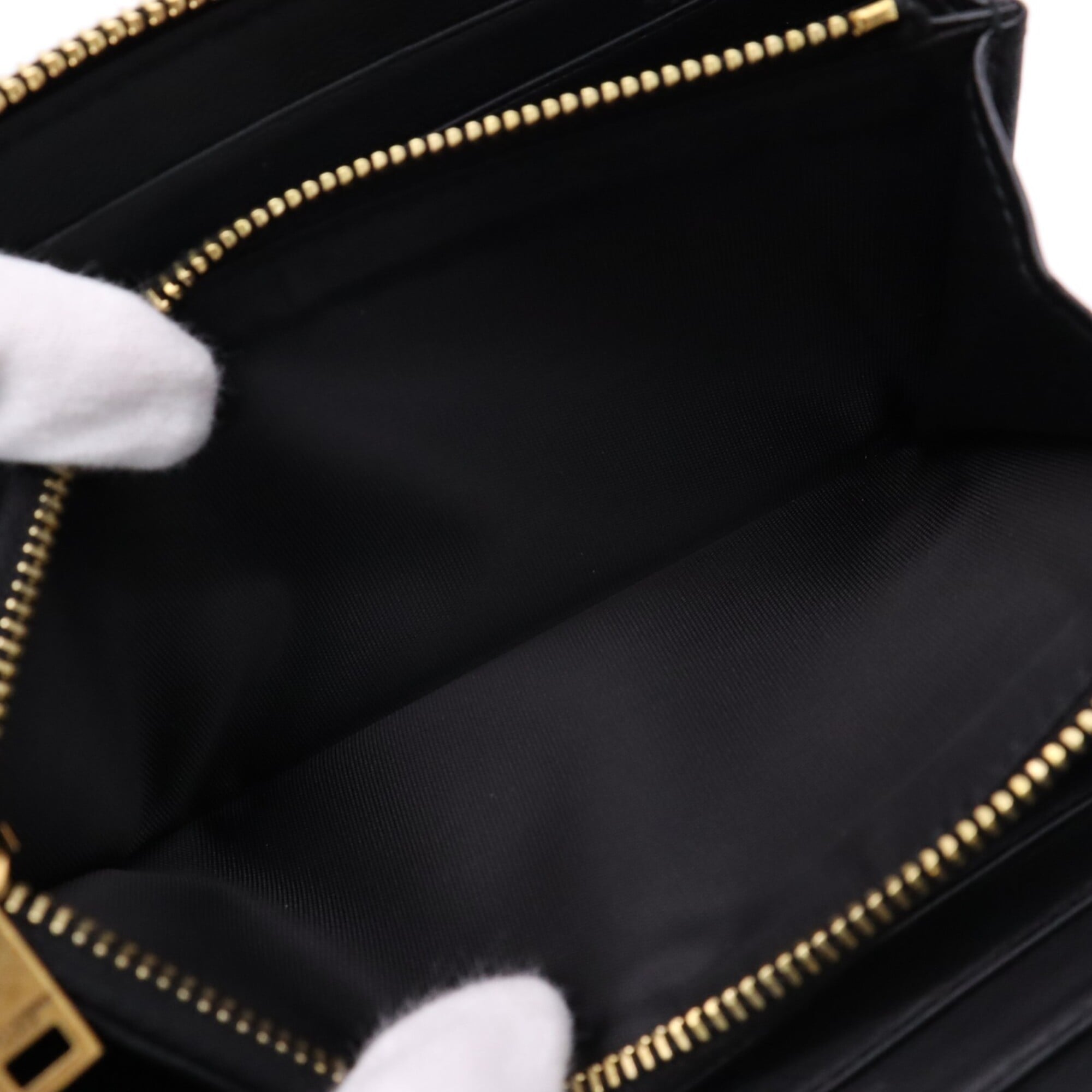 Yves Saint Laurent Black Leather Long Wallet (Bi-Fold) (Pre-Owned)
