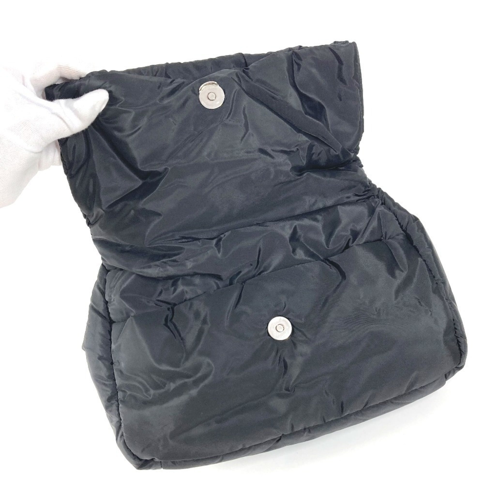 Balenciaga Black Nylon Shoulder Bag (Pre-Owned)