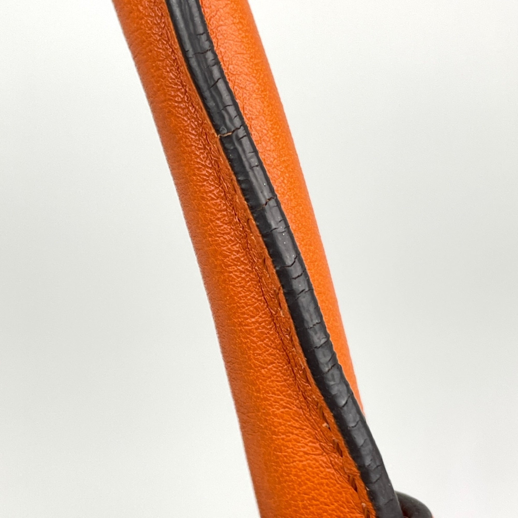 Gucci Beige Orange Gg Canvas Shoulder Bag (Pre-Owned)