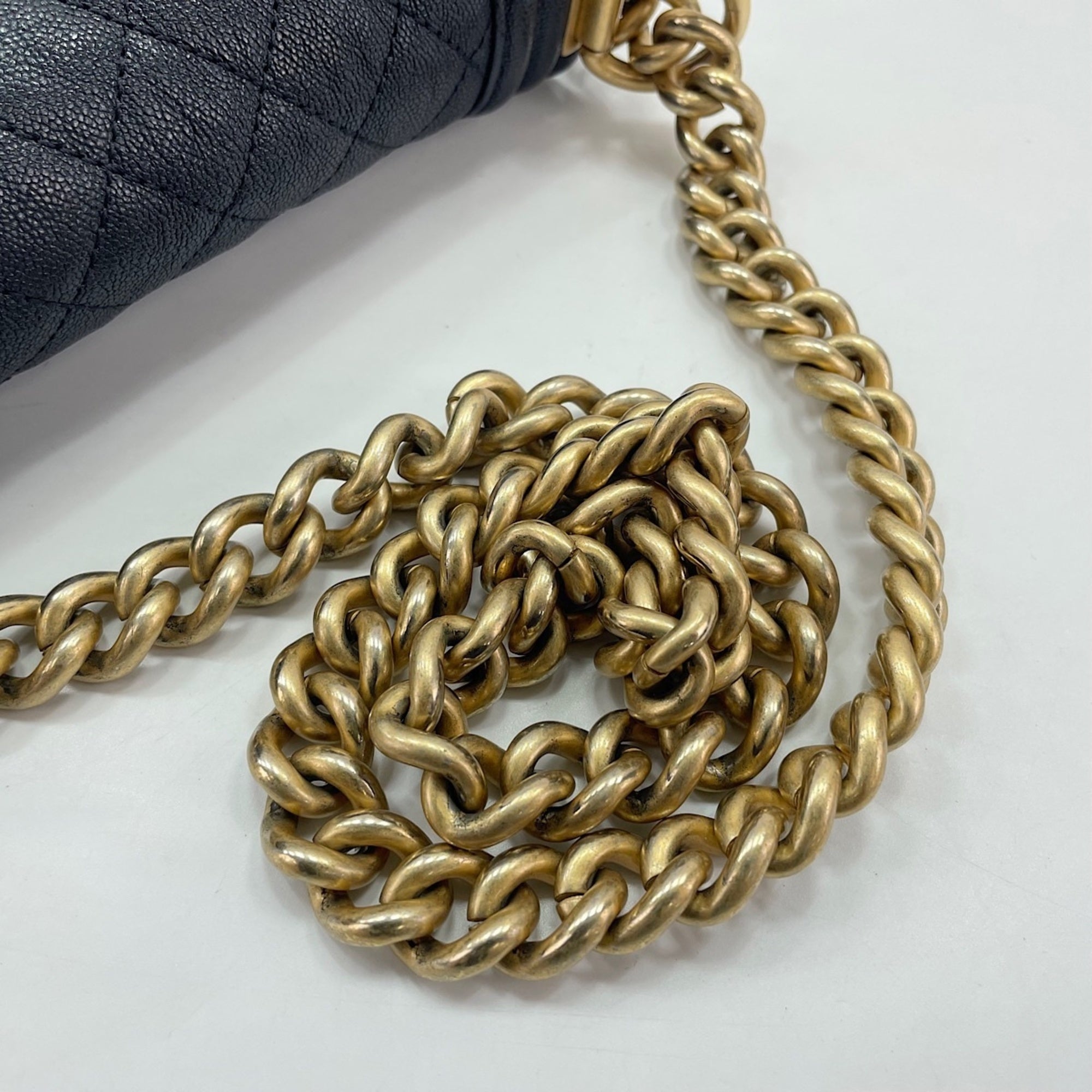 Chanel Black Shoulder Bag (Pre-Owned)