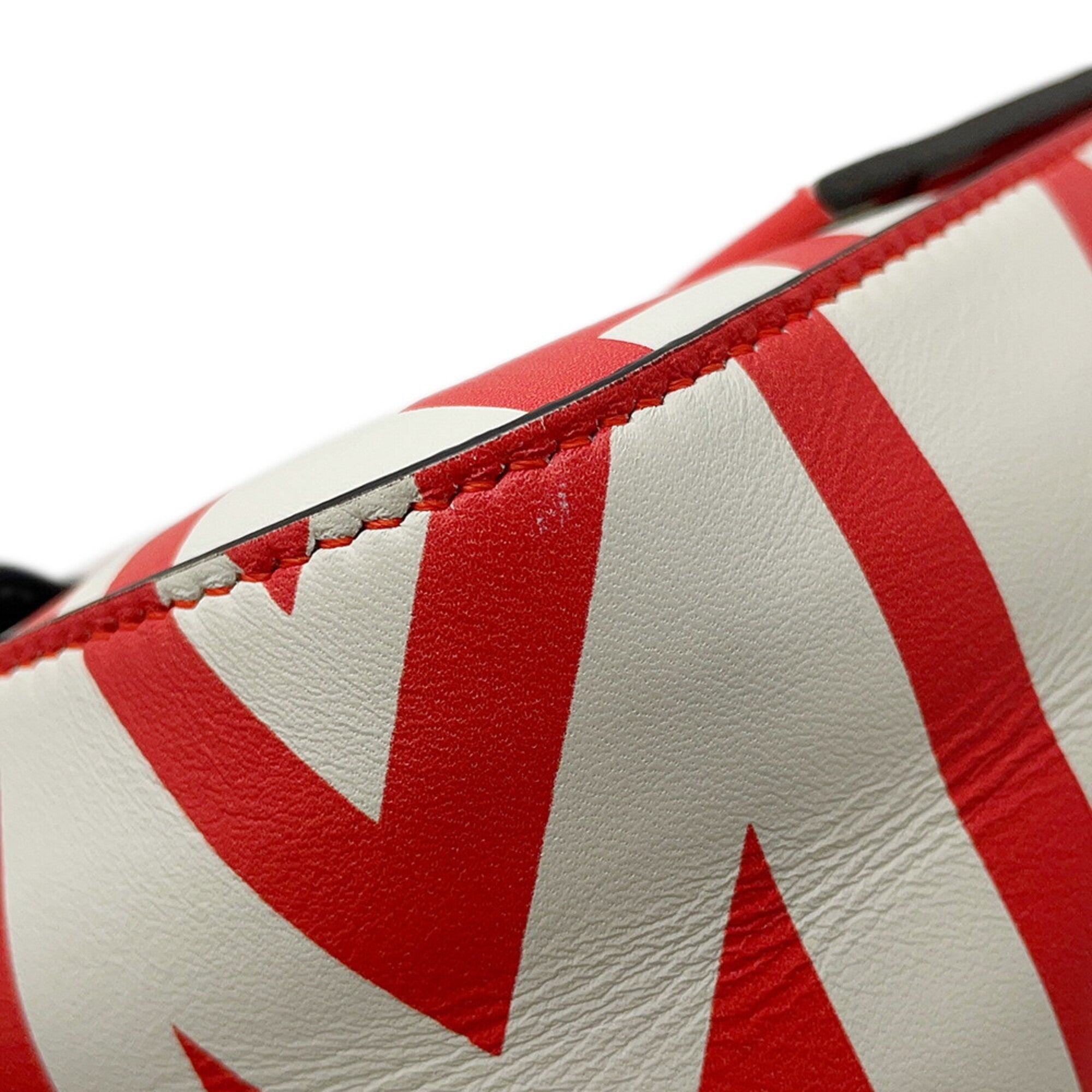 Fendi Red Color White Leather Handbag (Pre-Owned)