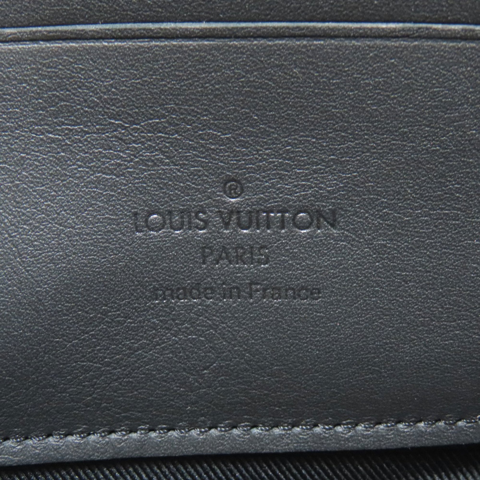 Louis Vuitton Noir Shoulder Bag (Pre-Owned)