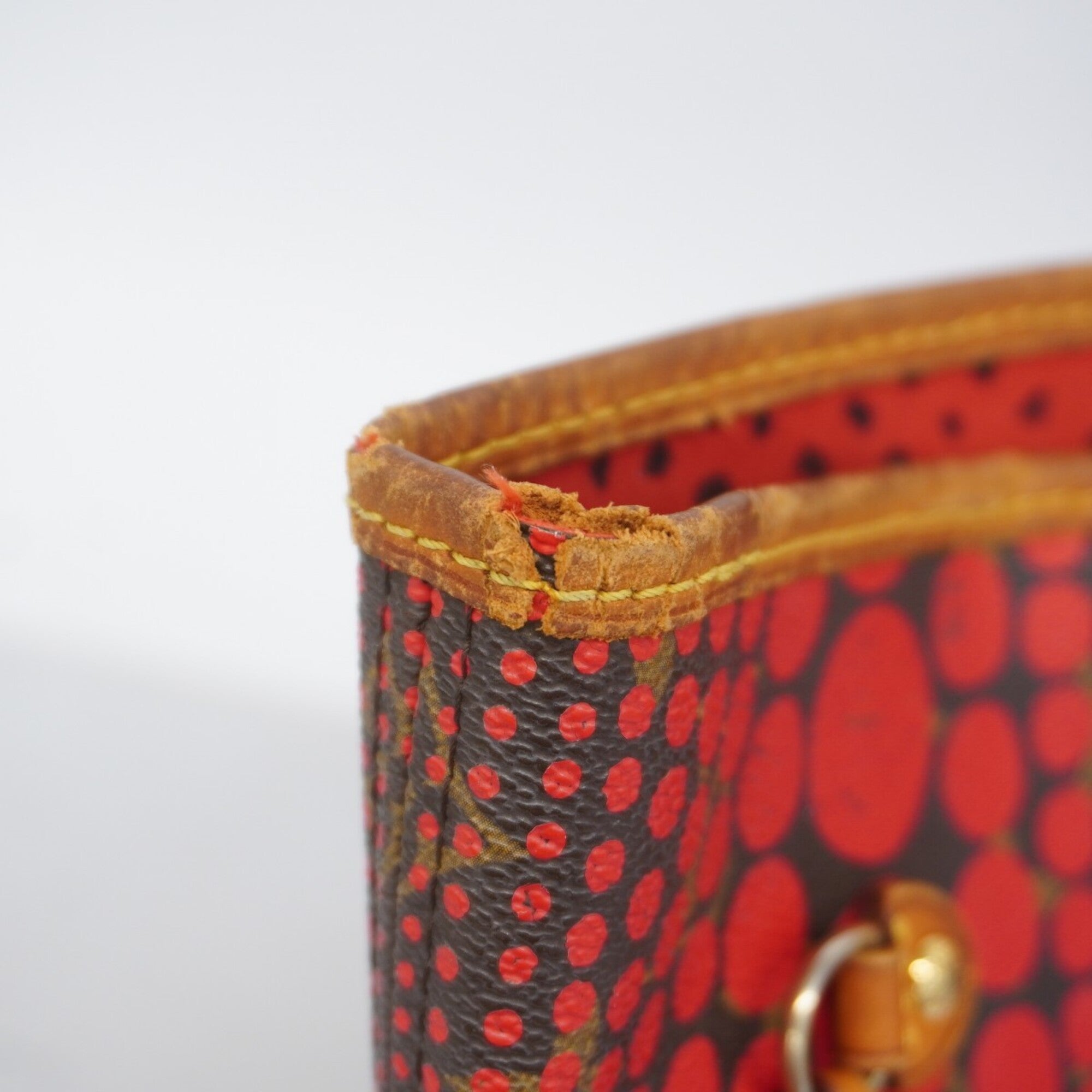Louis Vuitton Rouge Tote Bag (Pre-Owned)