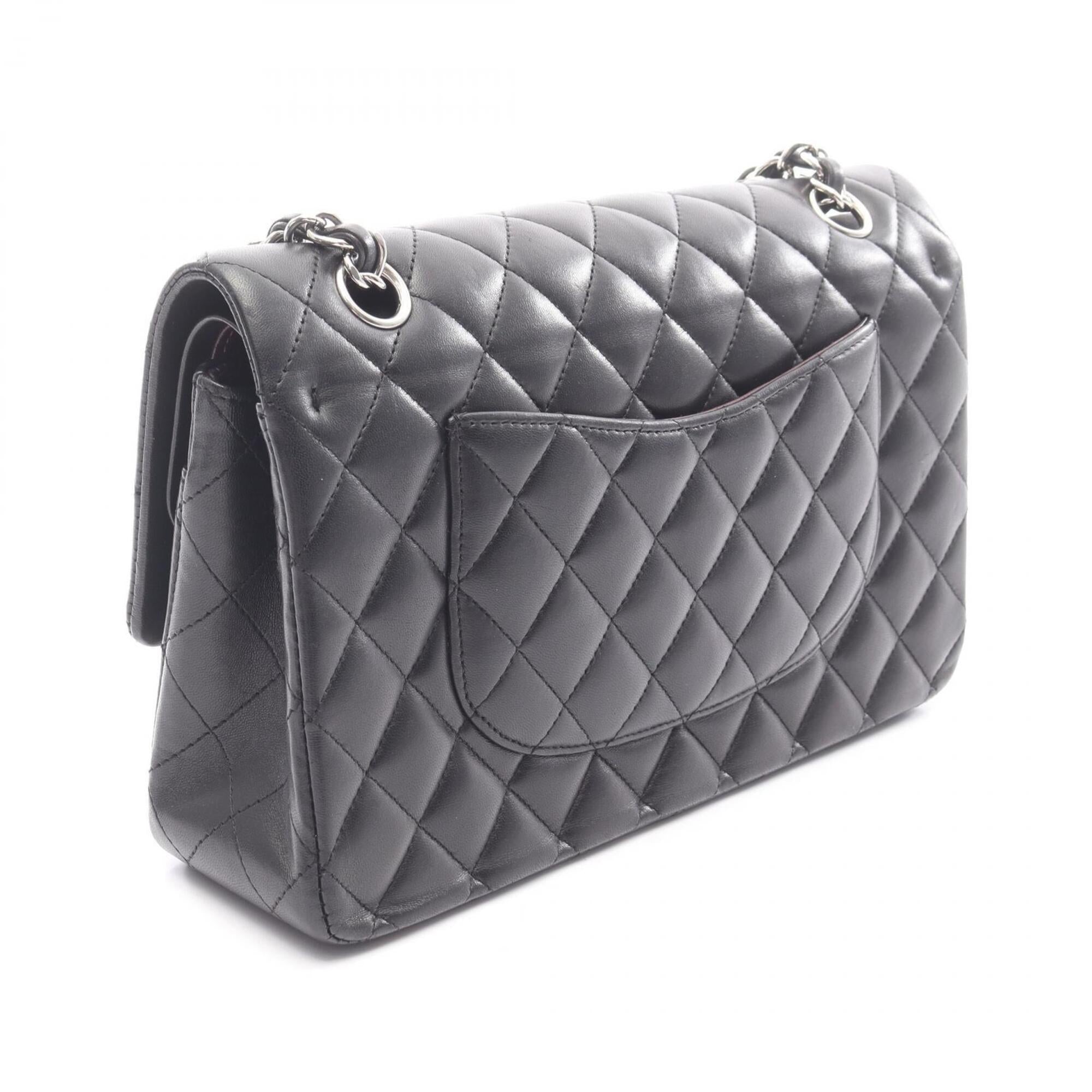 Chanel Black Leather Handbag Shoulder Bag (Pre-Owned)
