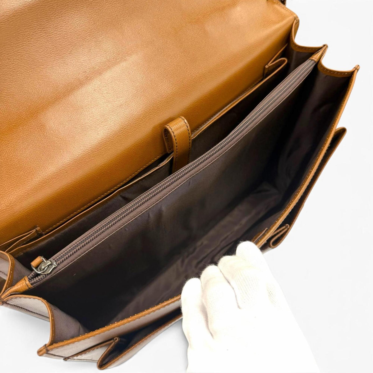 Salvatore Ferragamo Brown Leather Briefcase (Pre-Owned)