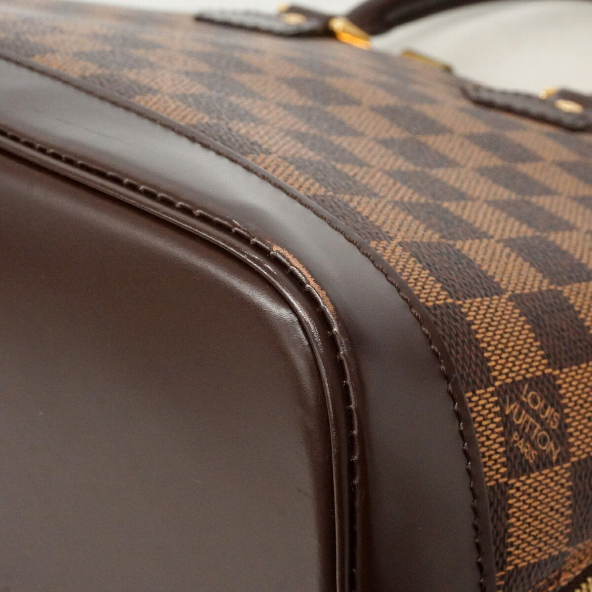 Louis Vuitton Ebene Handbag (Pre-Owned)