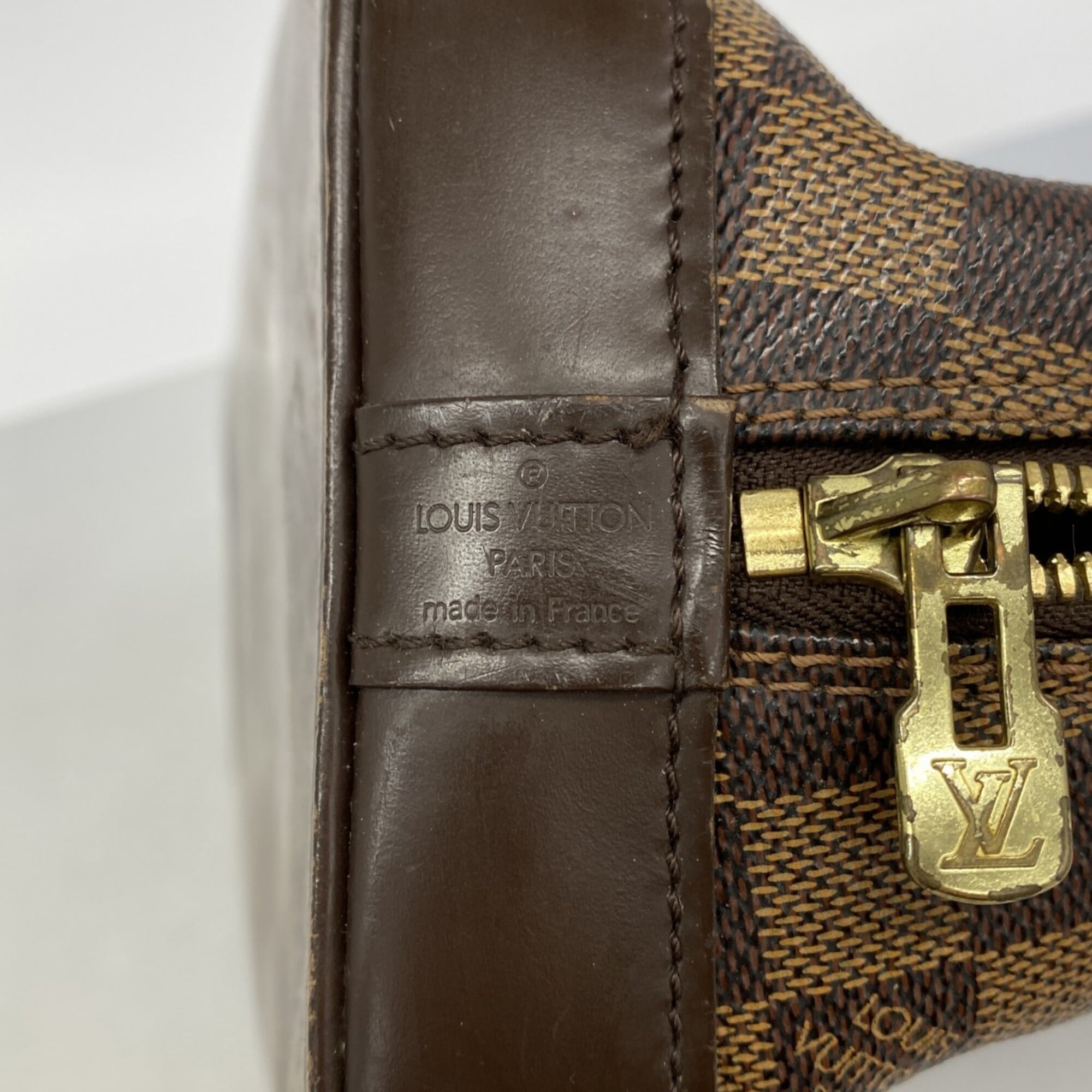 Louis Vuitton Ebene Handbag (Pre-Owned)