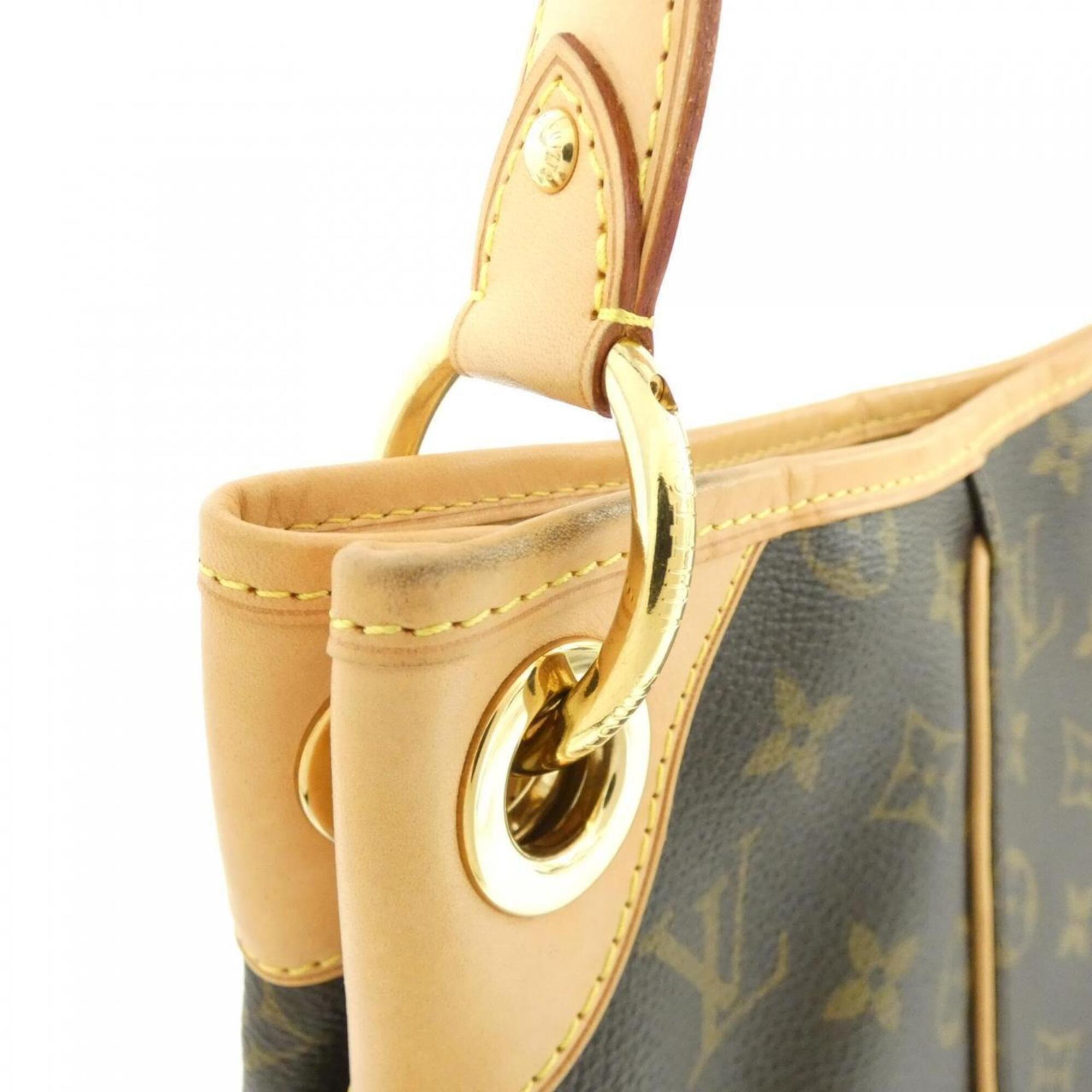Louis Vuitton Marron Monogram Monogram Shoulder Bag (Pre-Owned)