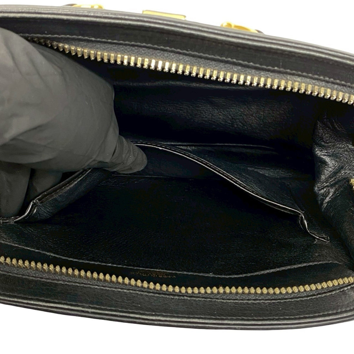 Gucci Black Leather Pochette Shoulder Bag (Pre-Owned)