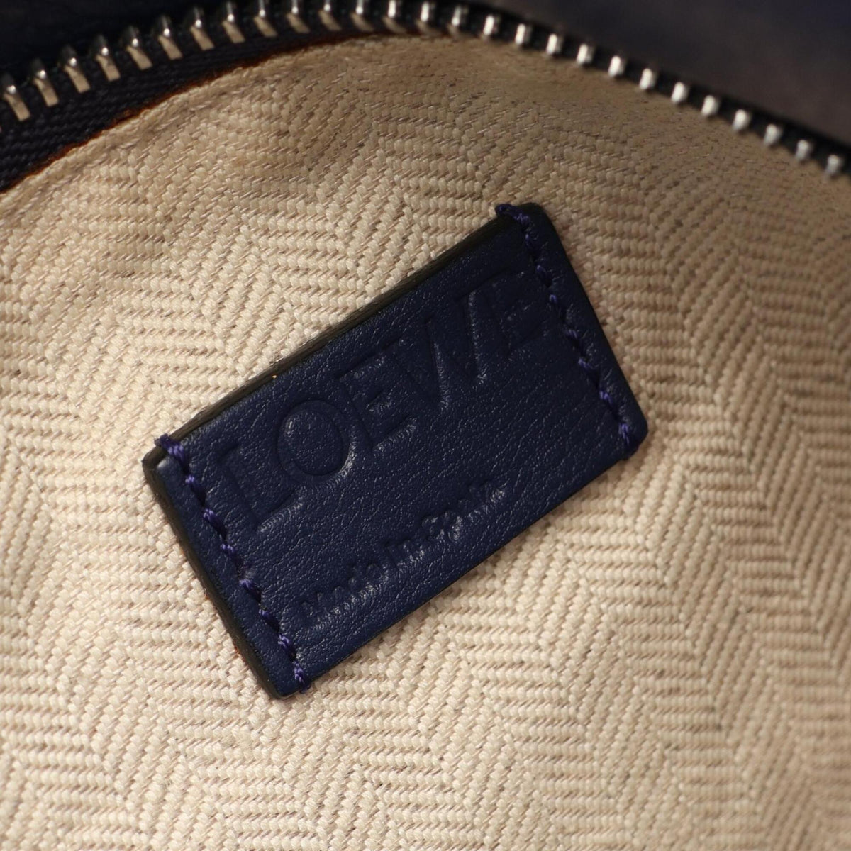Loewe Navy Leather Handbag (Pre-Owned)