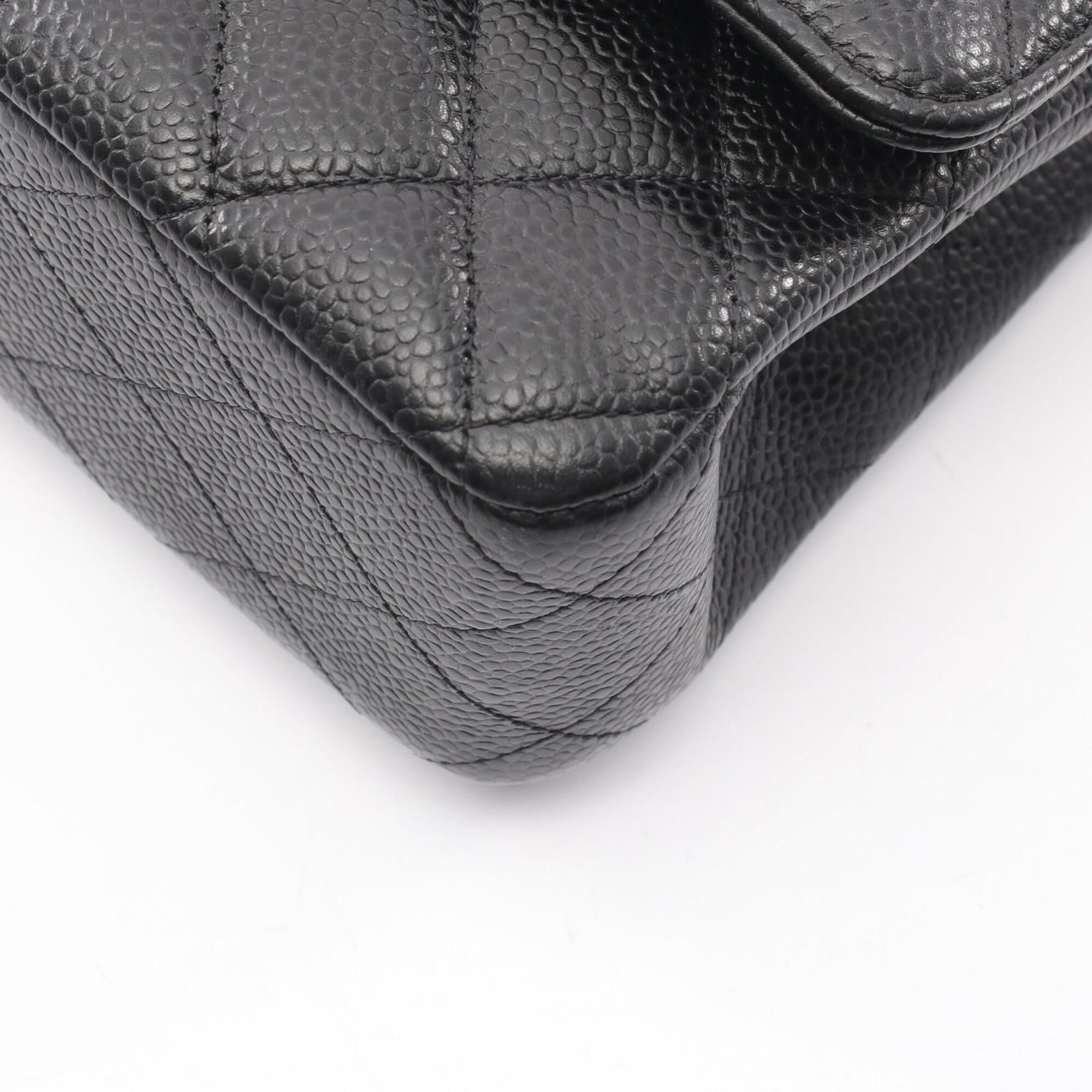 Chanel Black Grained Calfskin Handbag Shoulder Bag (Pre-Owned)