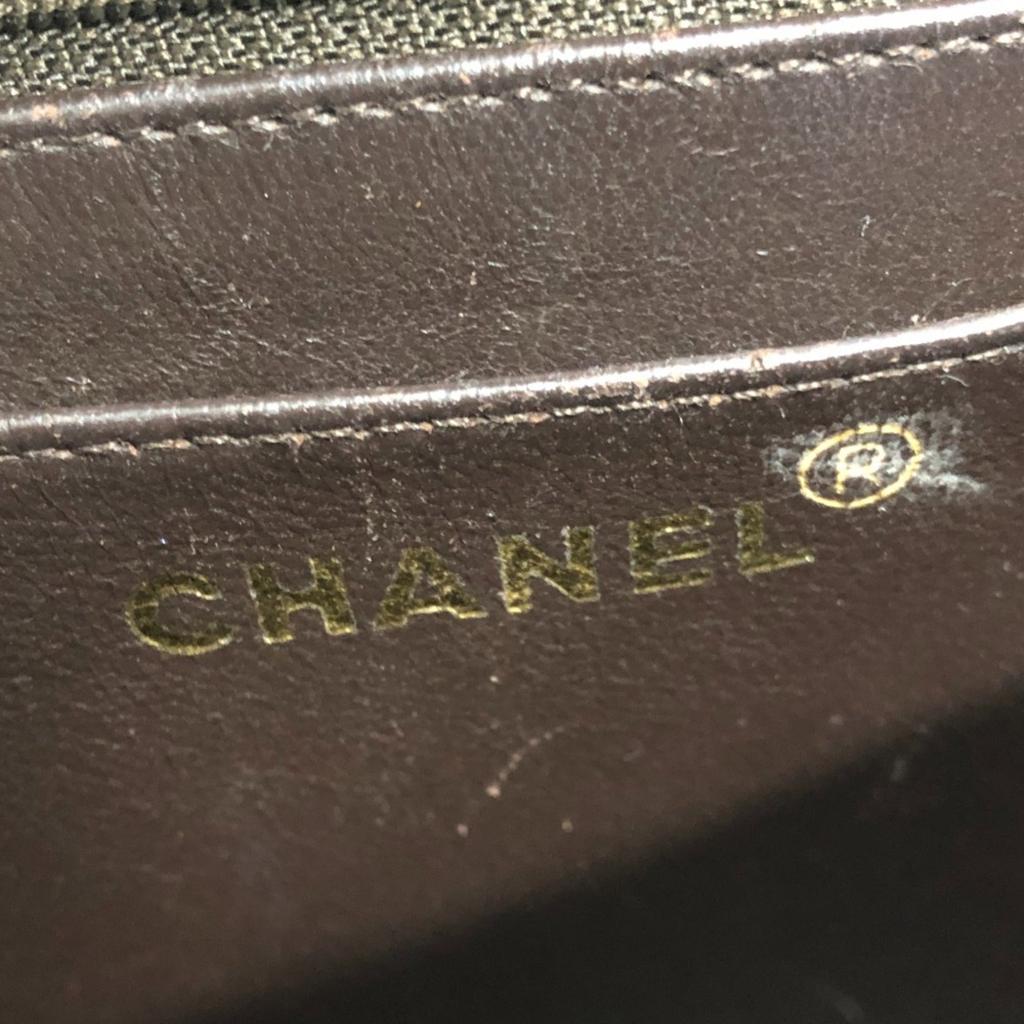 Chanel Brown Leather Handbag (Pre-Owned)