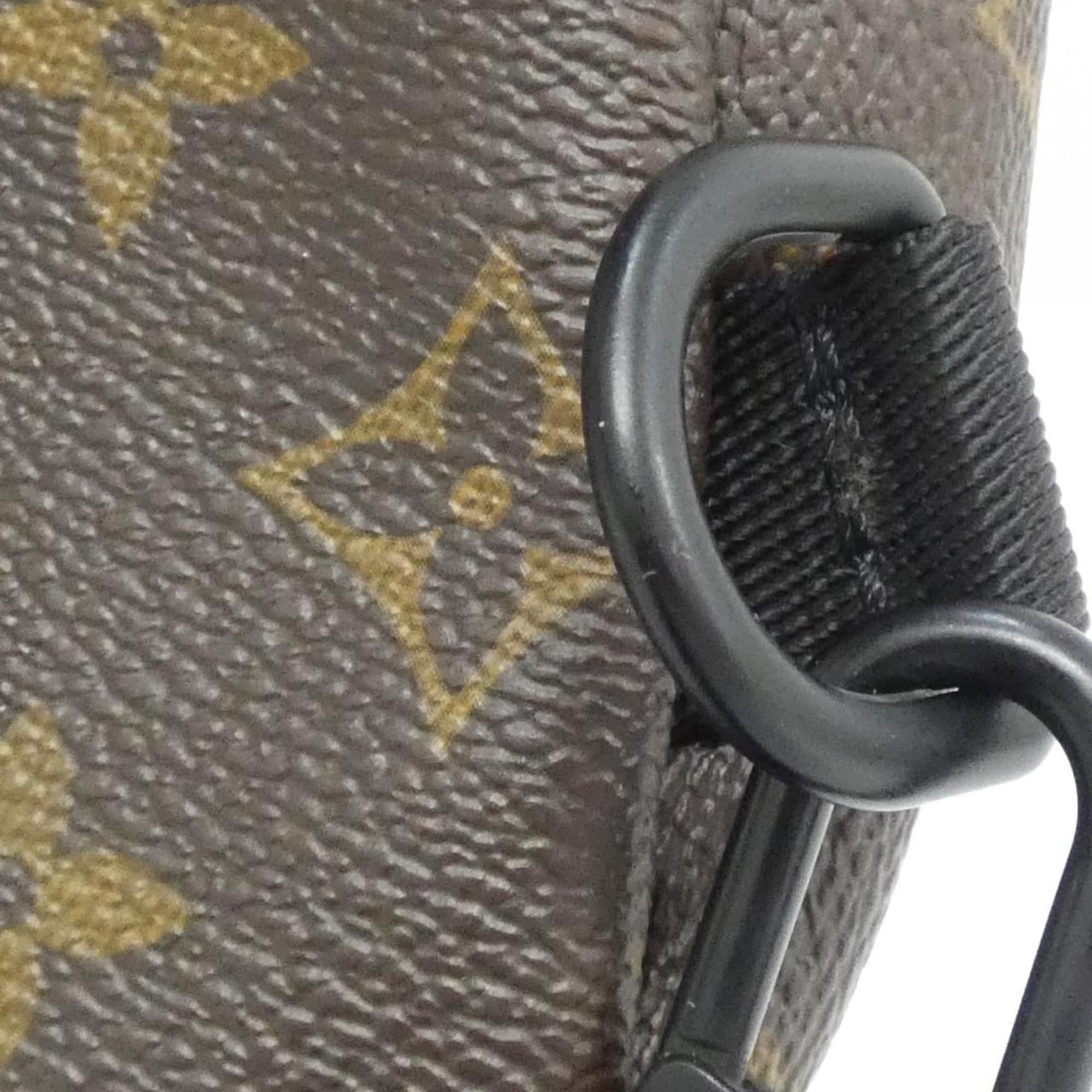 Louis Vuitton Brown Coated Canvas Shoulder Bag (Pre-Owned)