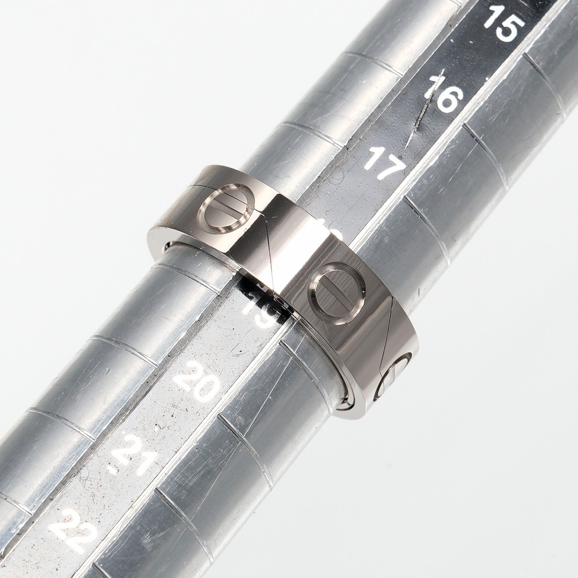 Cartier White Gold White Gold (Pre-Owned)