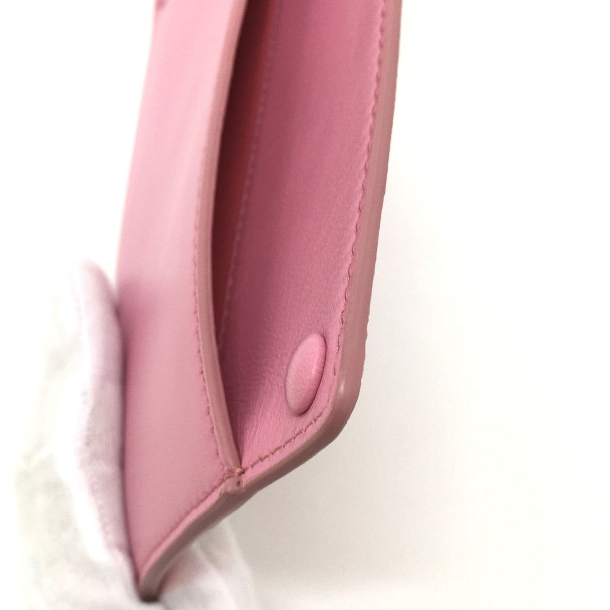 Fendi Pink Leather Pouch (Pre-Owned)