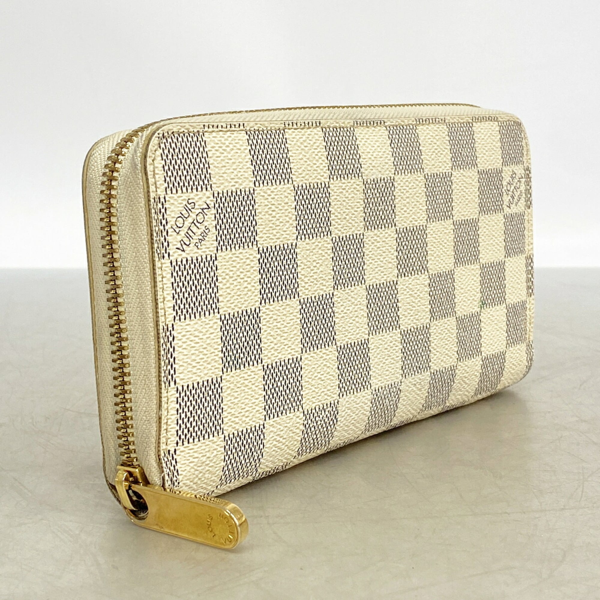 Louis Vuitton White Long Wallet (Bi-Fold) (Pre-Owned)