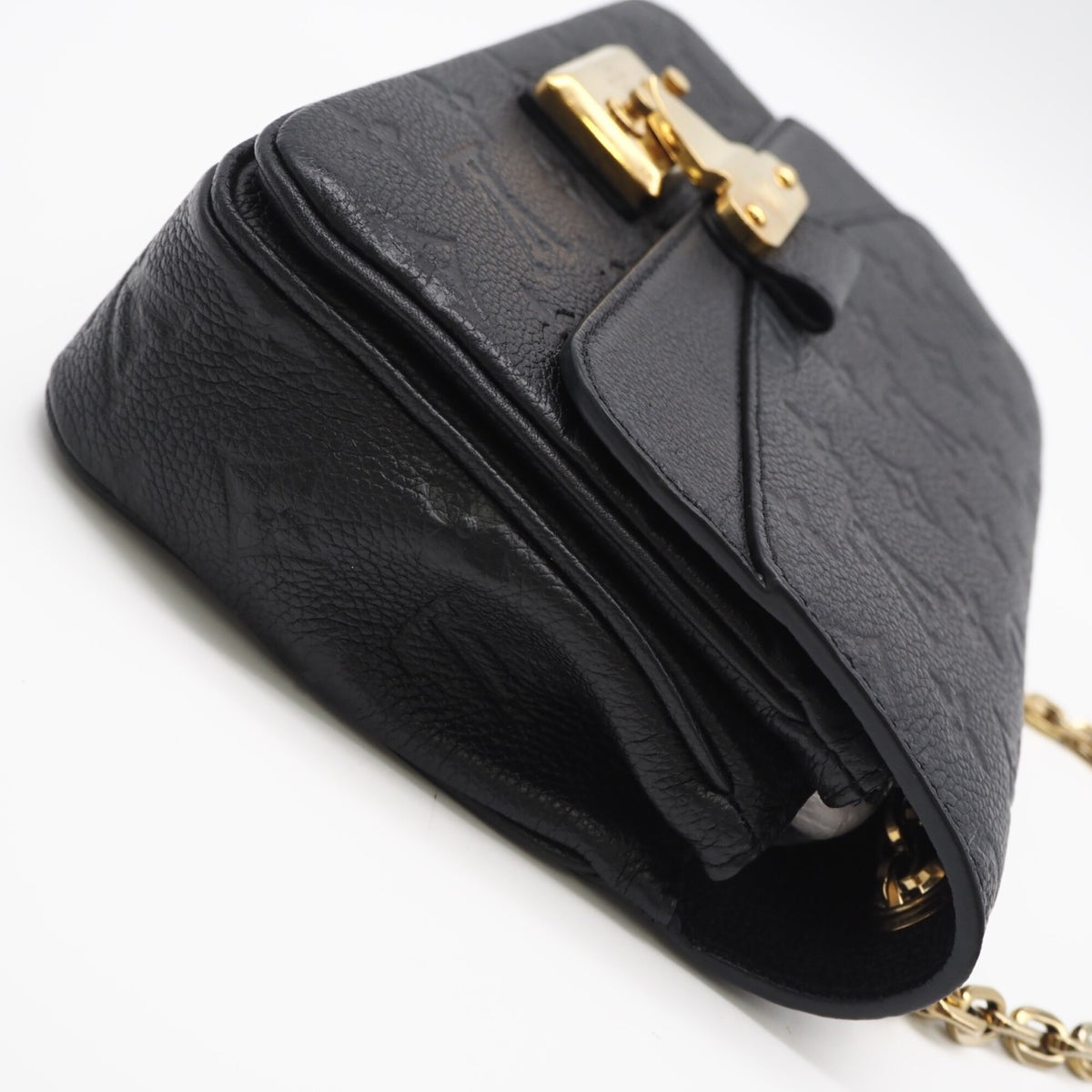 Louis Vuitton Black Leather Shoulder Bag (Pre-Owned)