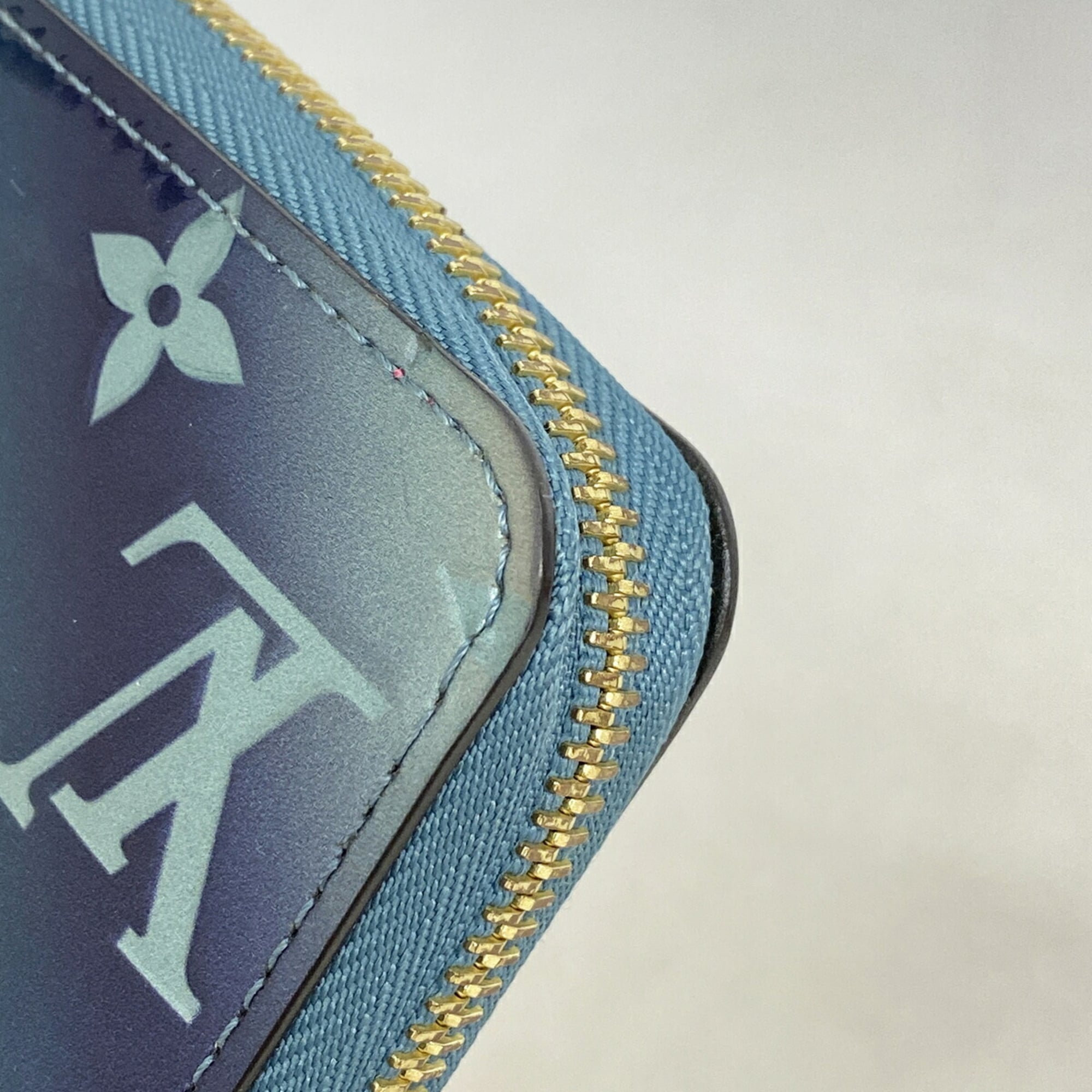 Louis Vuitton Blue Pink Long Wallet (Bi-Fold) (Pre-Owned)