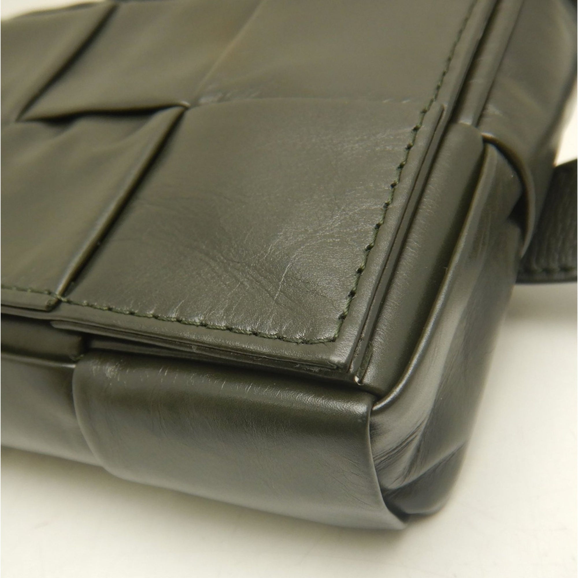 Bottega Veneta Khaki Leather Fanny Pack (Pre-Owned)