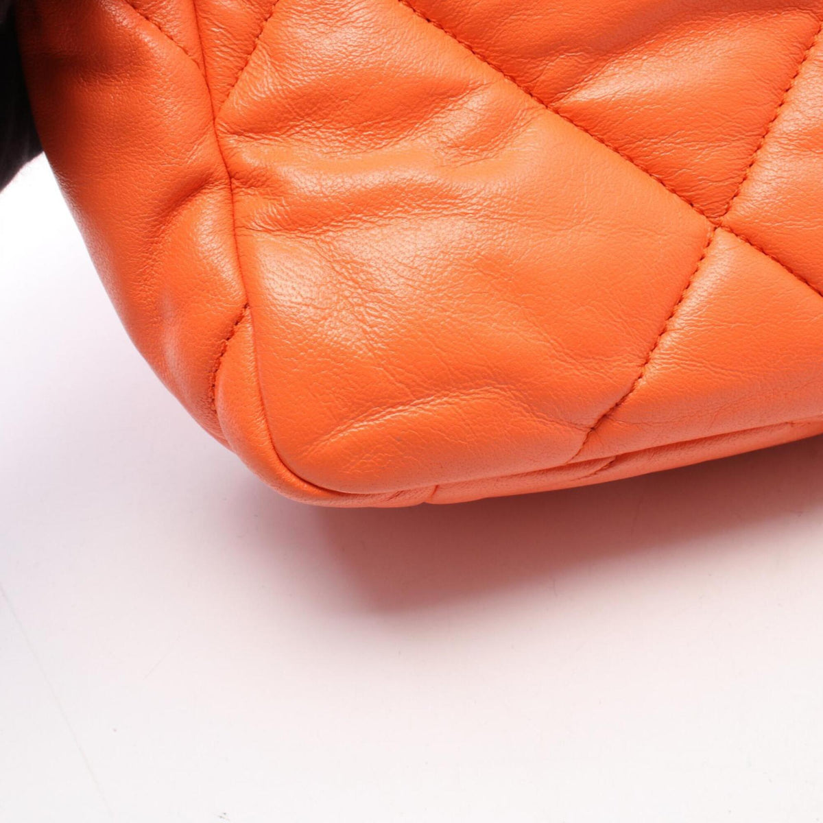 Chanel Orange Leather Handbag Shoulder Bag (Pre-Owned)