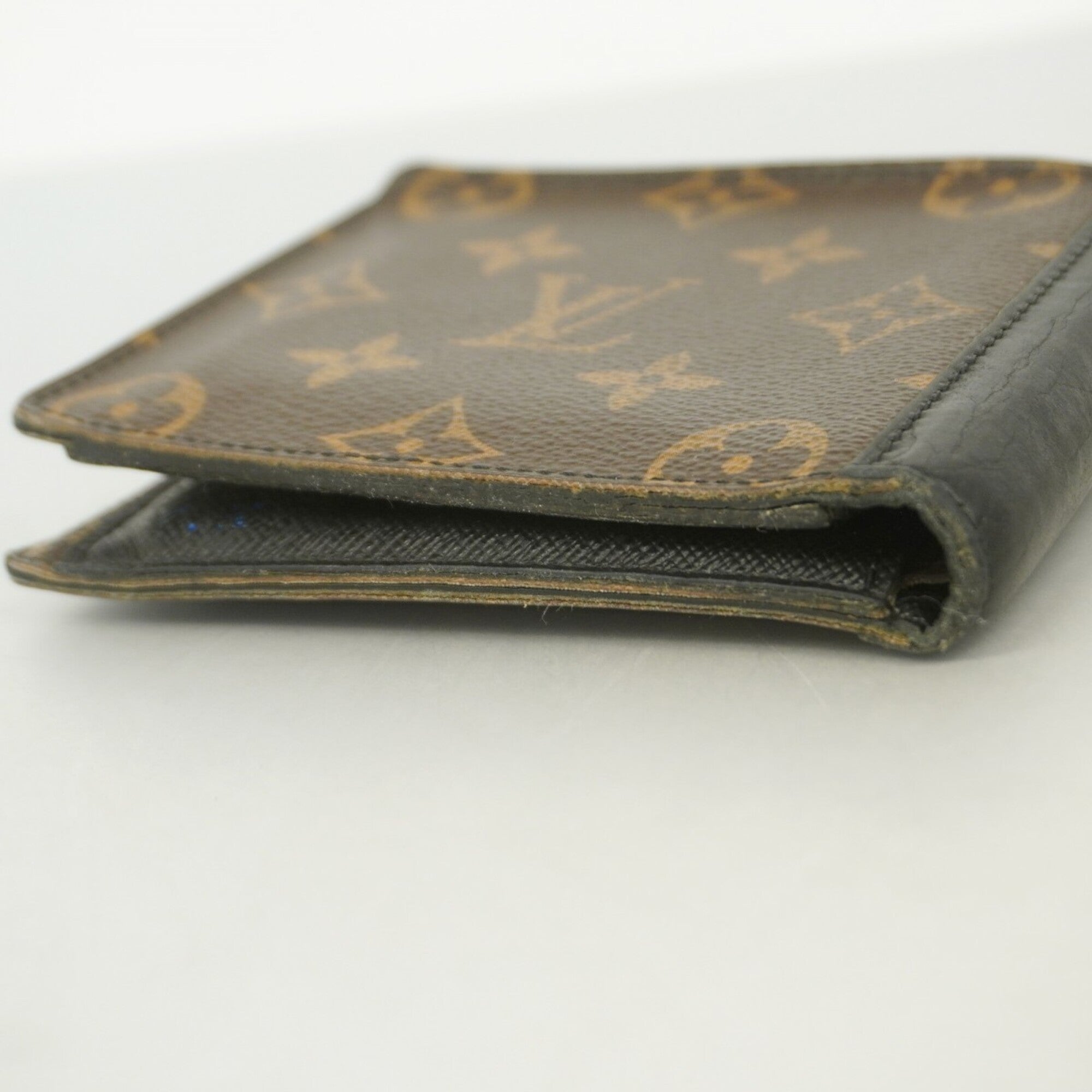 Louis Vuitton Black Brown Wallet (Bi-Fold) (Pre-Owned)