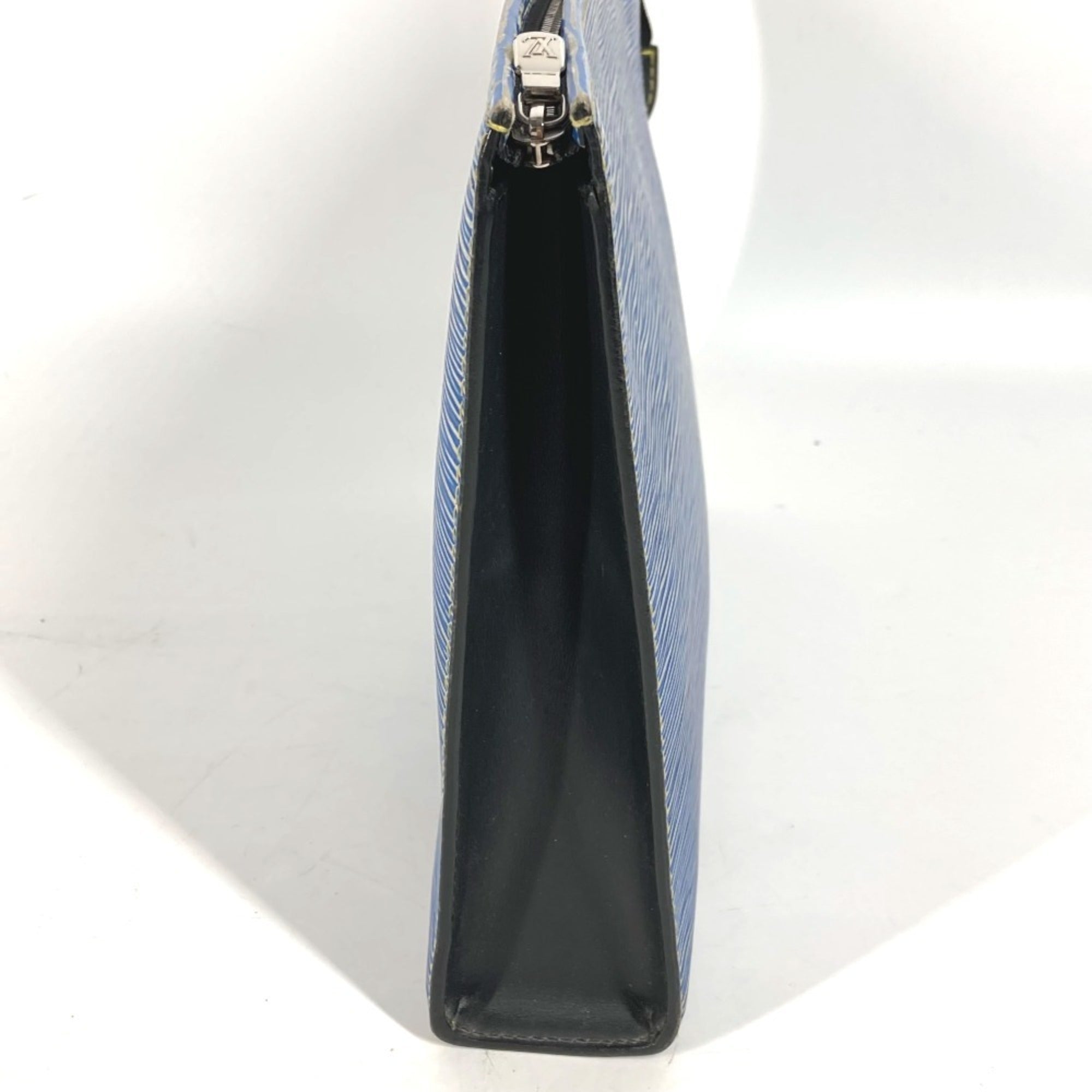 Louis Vuitton Epi Blue Epi Leather Pouch (Pre-Owned)