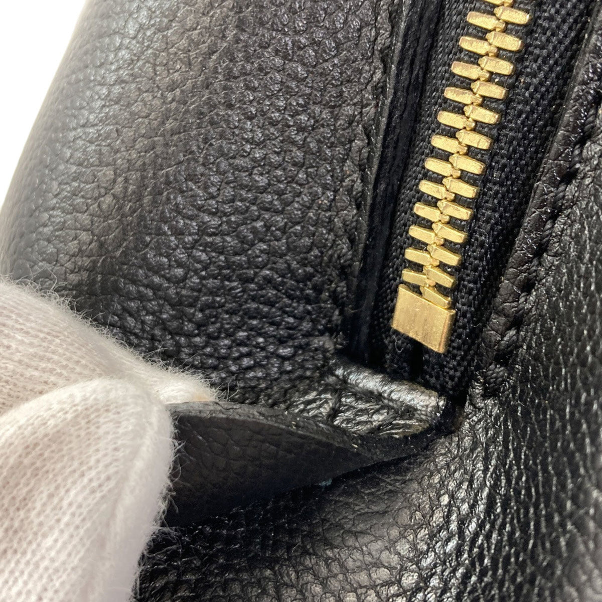 Louis Vuitton Empreinte Black Monogram Empreinte Handbag (Pre-Owned)