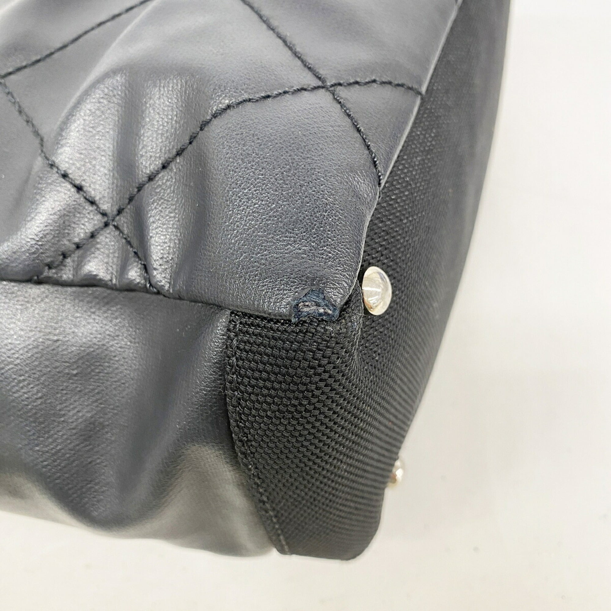 Chanel Black Canvas Tote Bag (Pre-Owned)