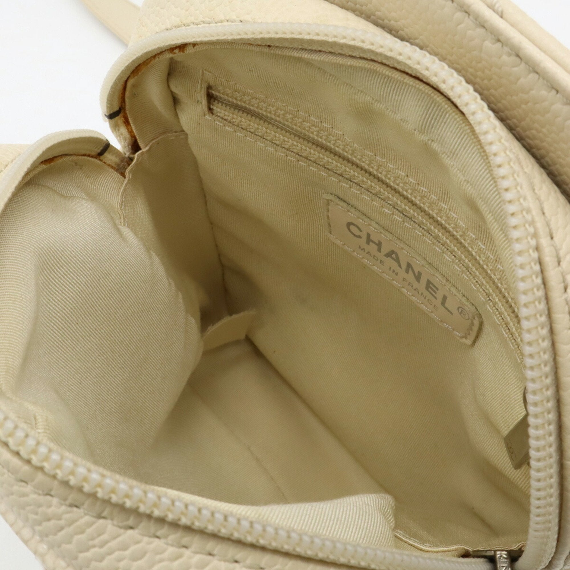 Chanel Light Beige Caviar Leather Pochette Shoulder Bag (Pre-Owned)