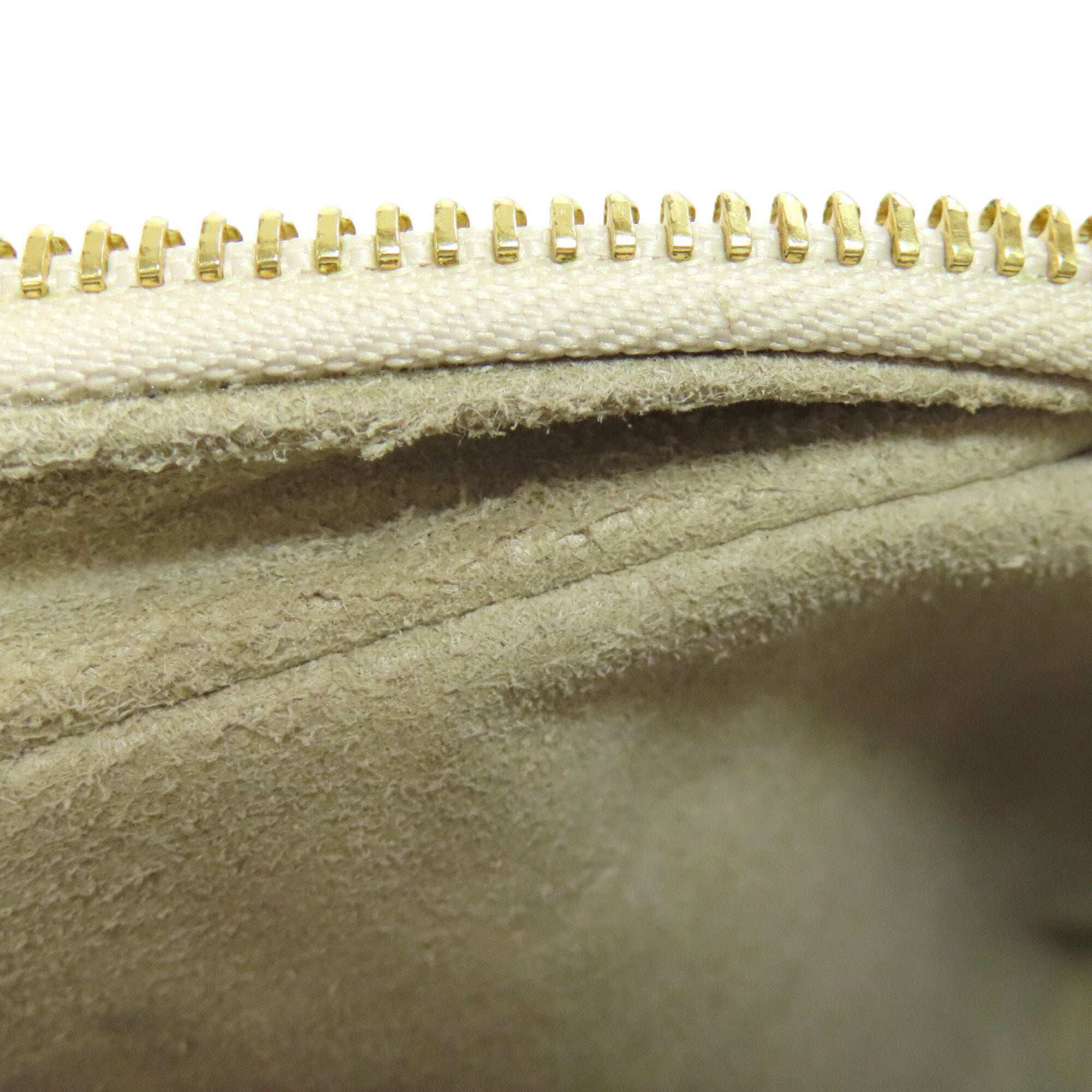 Salvatore Ferragamo Beige White Leather Shoulder Bag (Pre-Owned)