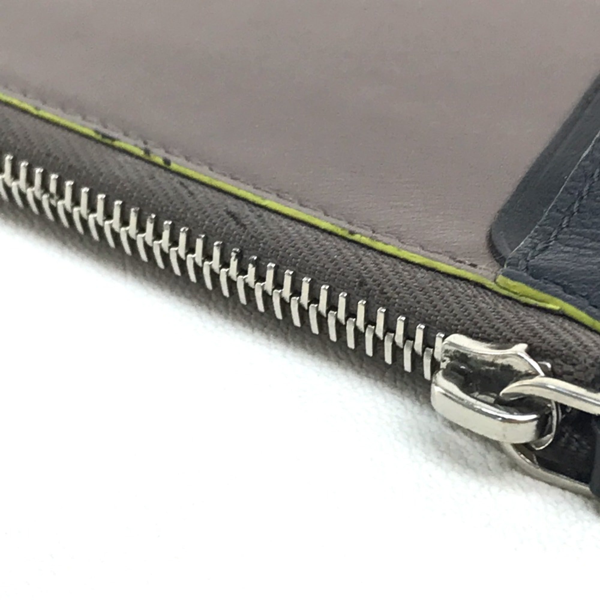 Louis Vuitton Gray Leather Clutch Bag (Pre-Owned)
