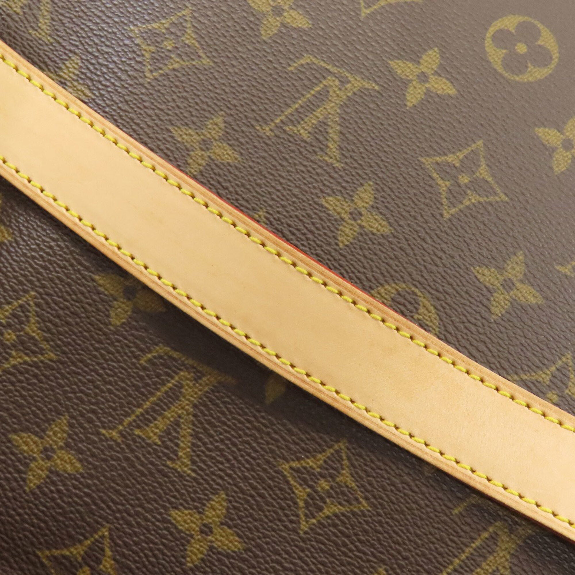 Louis Vuitton Brown Monogram Monogram Canvas Shoulder Bag (Pre-Owned)