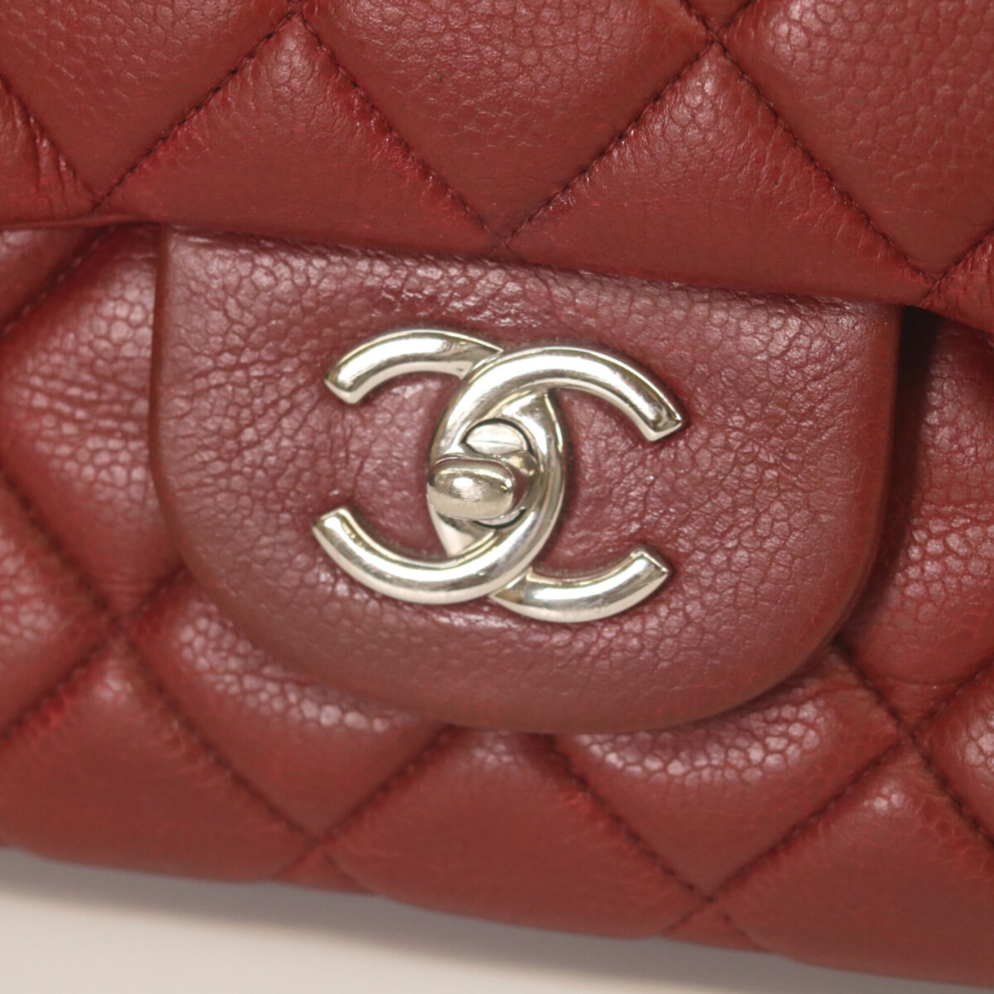 Chanel Red Color Grained Calfskin Tote Bag (Pre-Owned)
