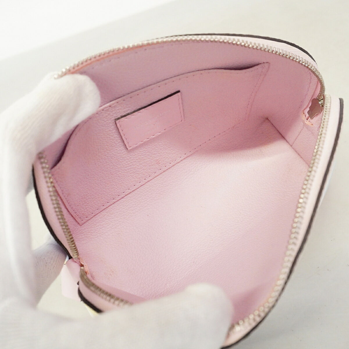Louis Vuitton Multi-Color Pouch (Pre-Owned)