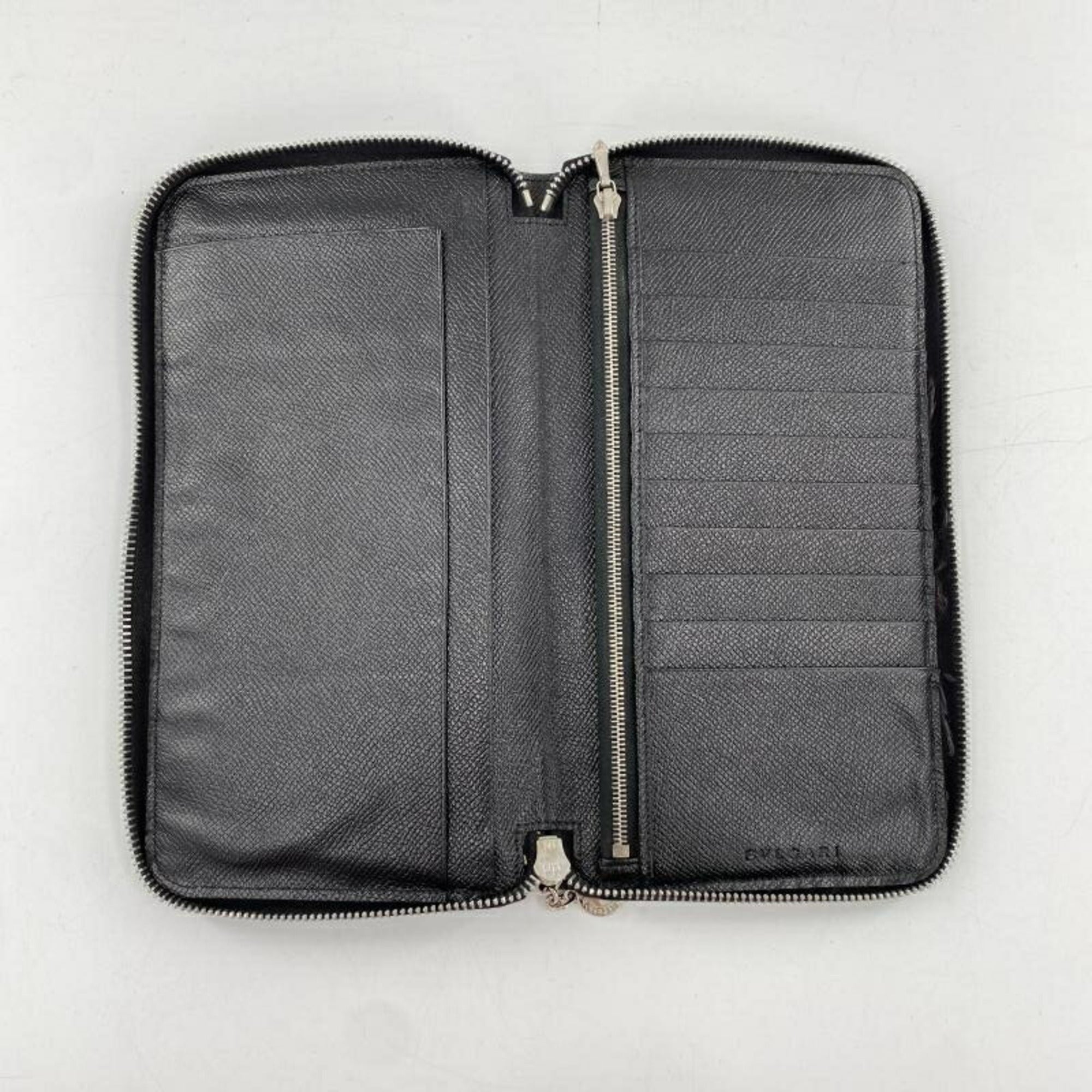 Bvlgari Black Leather Long Wallet (Bi-Fold) (Pre-Owned)