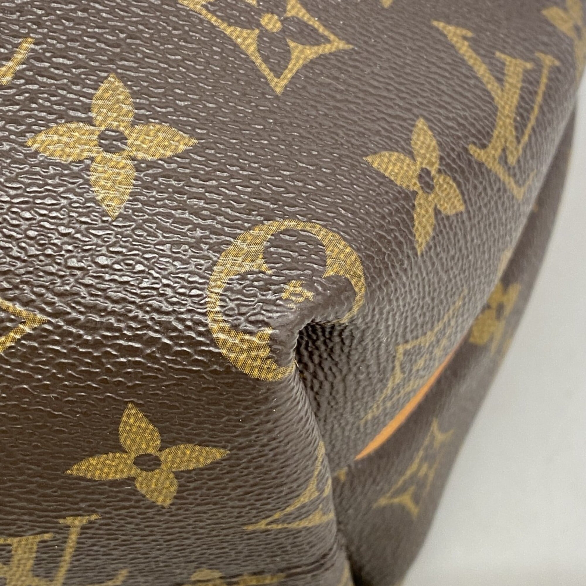 Louis Vuitton Brown Handbag (Pre-Owned)