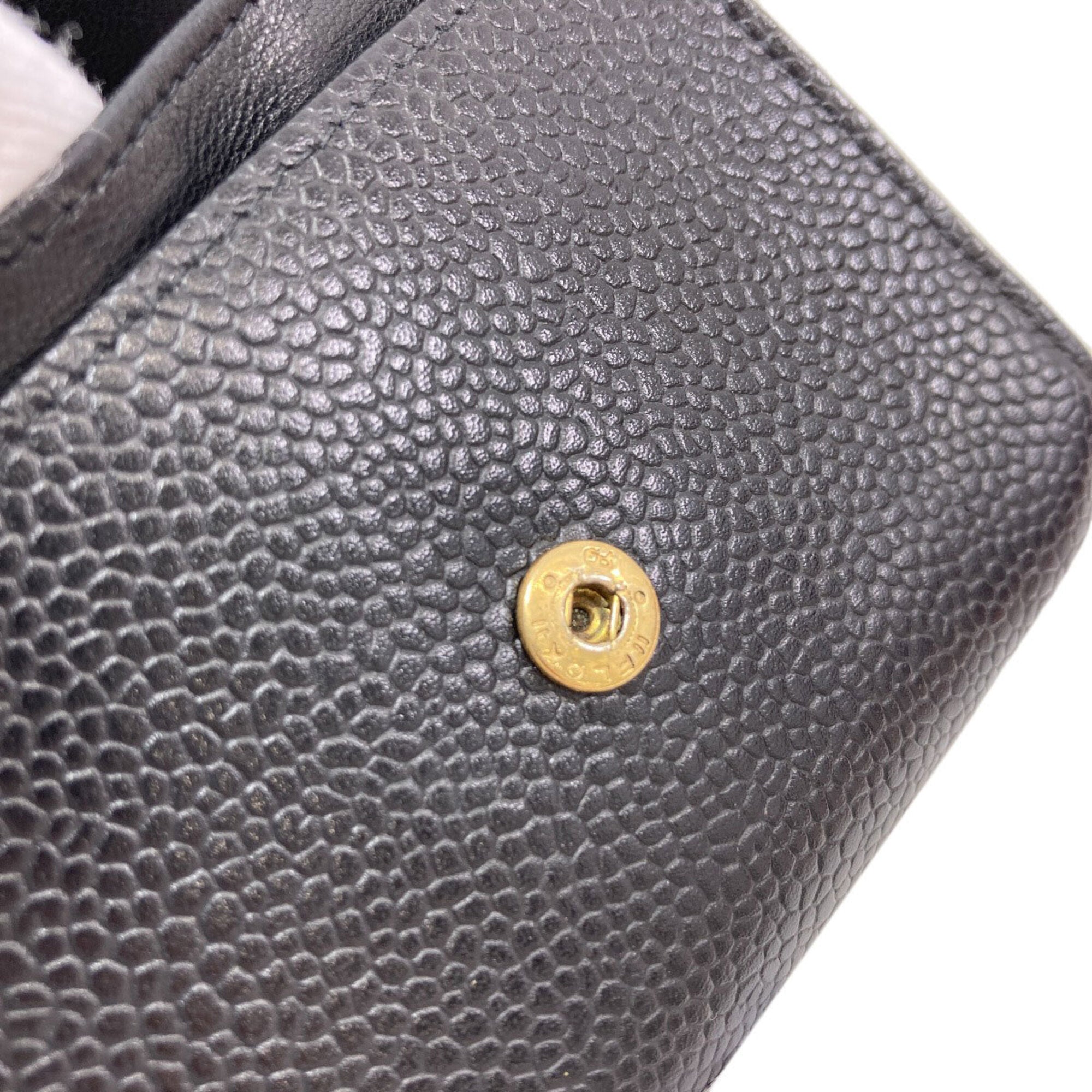Chanel Black Leather (Pre-Owned)