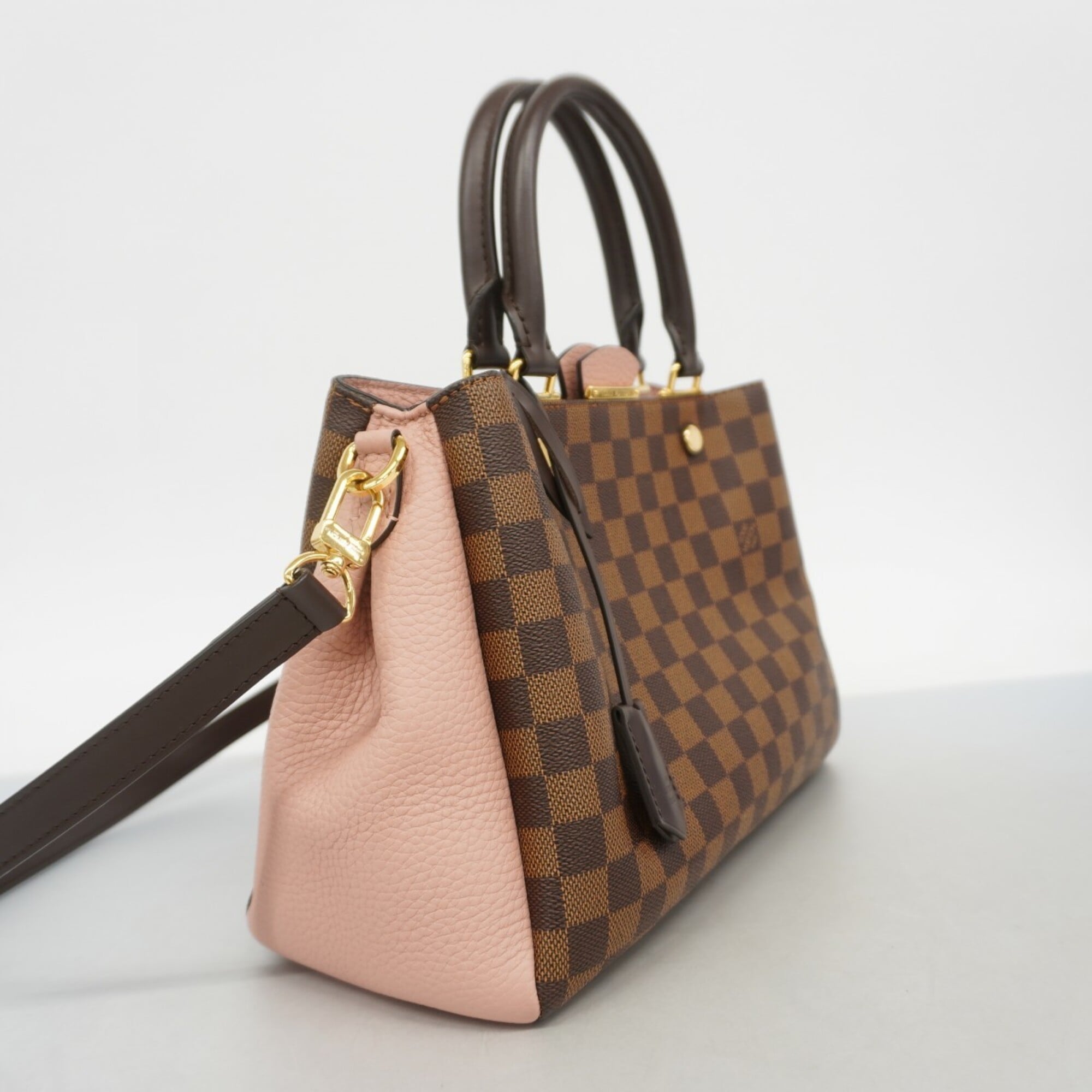 Louis Vuitton Ebene Magnolia Handbag (Pre-Owned)