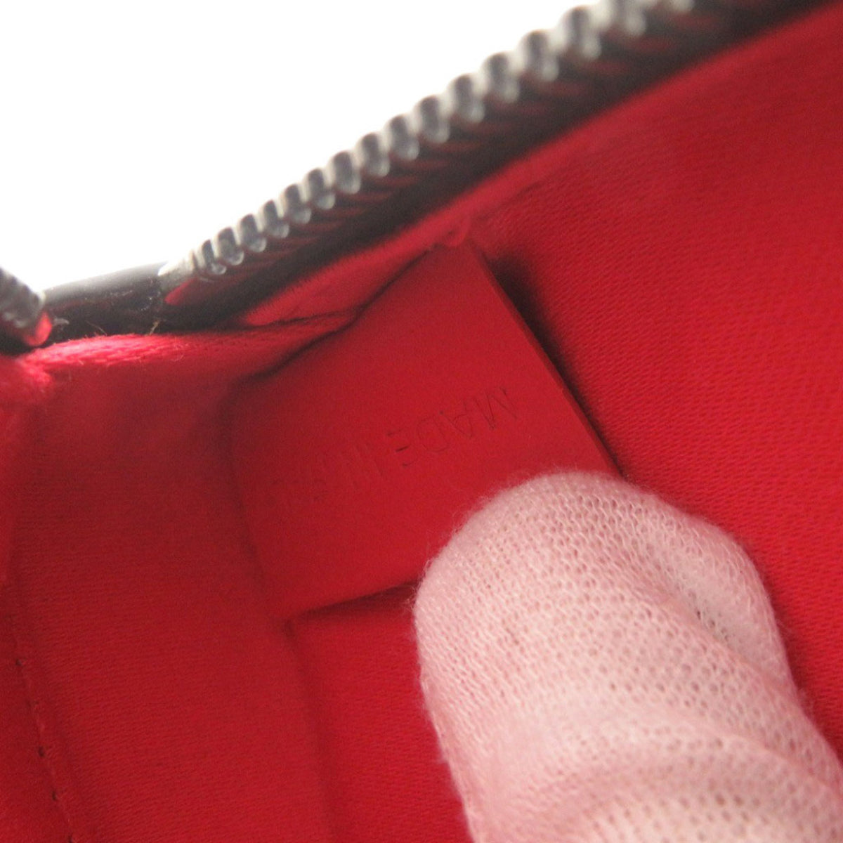 Christian Louboutin Black Leather Shoulder Bag (Pre-Owned)